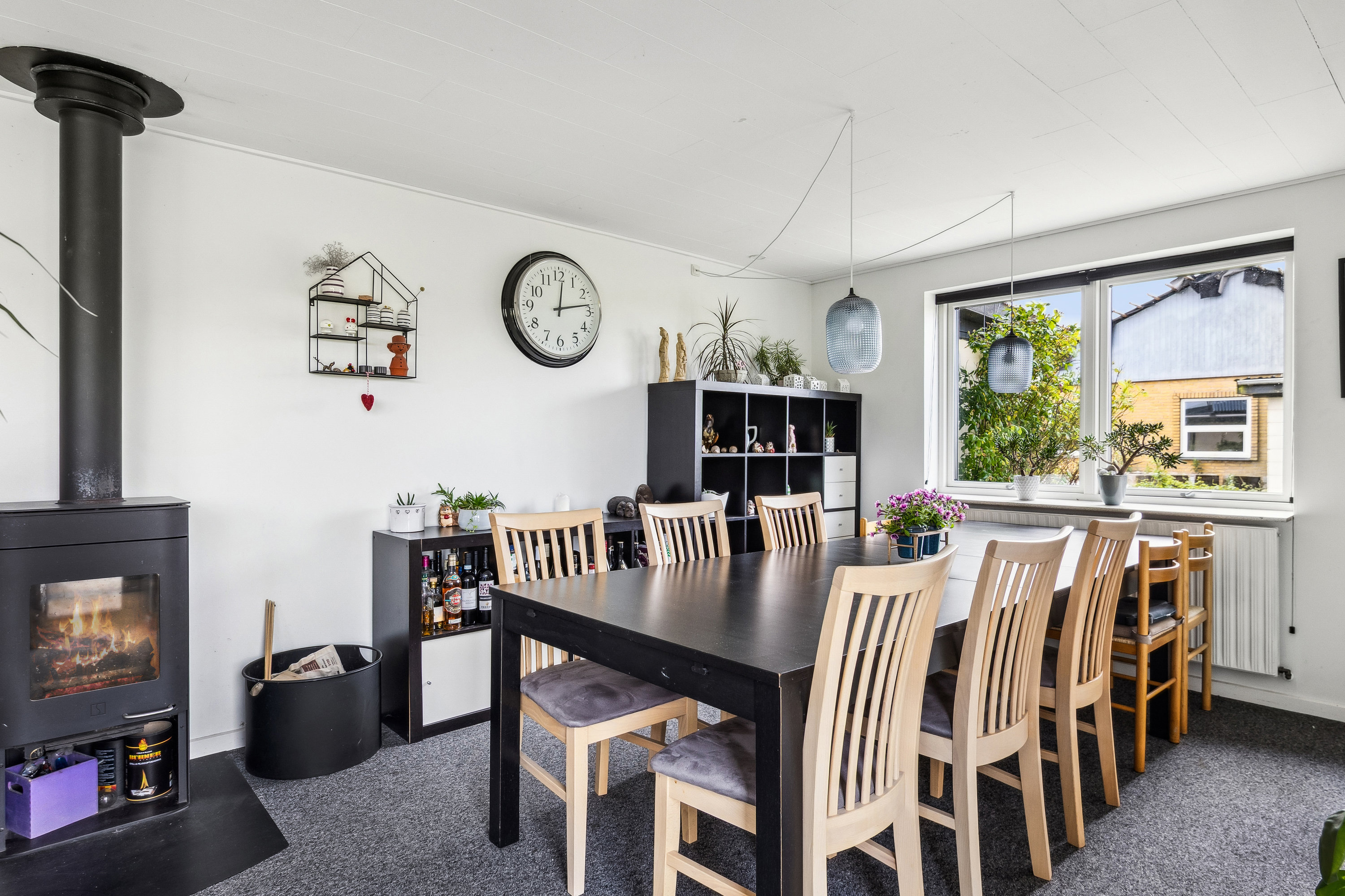 Fremhævet stue billede i fuldskærmstilstand. Billede af Grønningen 9, Tåstrup, 8410 Rønde