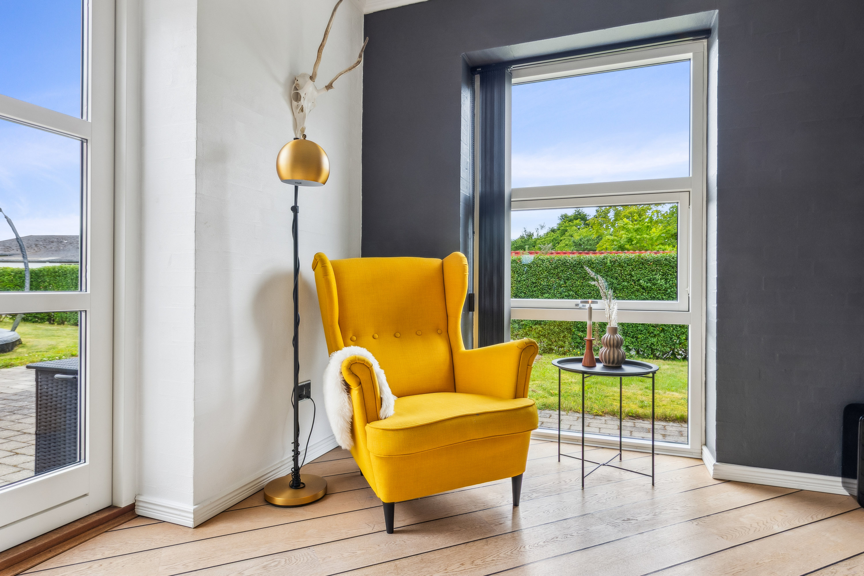 Fremhævet stue billede i fuldskærmstilstand. Billede af Venusvej 1, 8970 Havndal