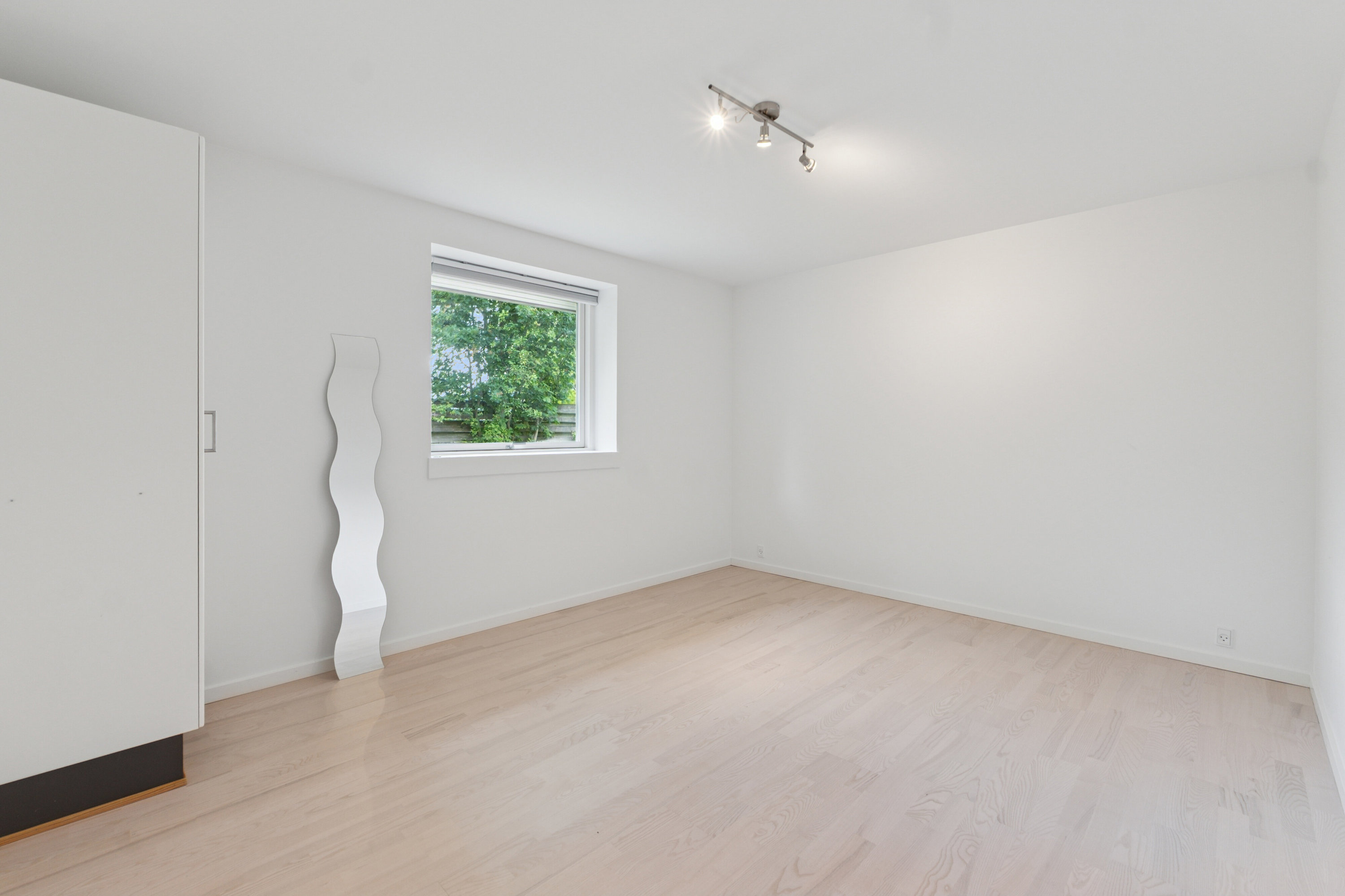 Fremhævet soveværelse billede i fuldskærmstilstand. Billede af Bjerringbrovej 111, 2610 Rødovre