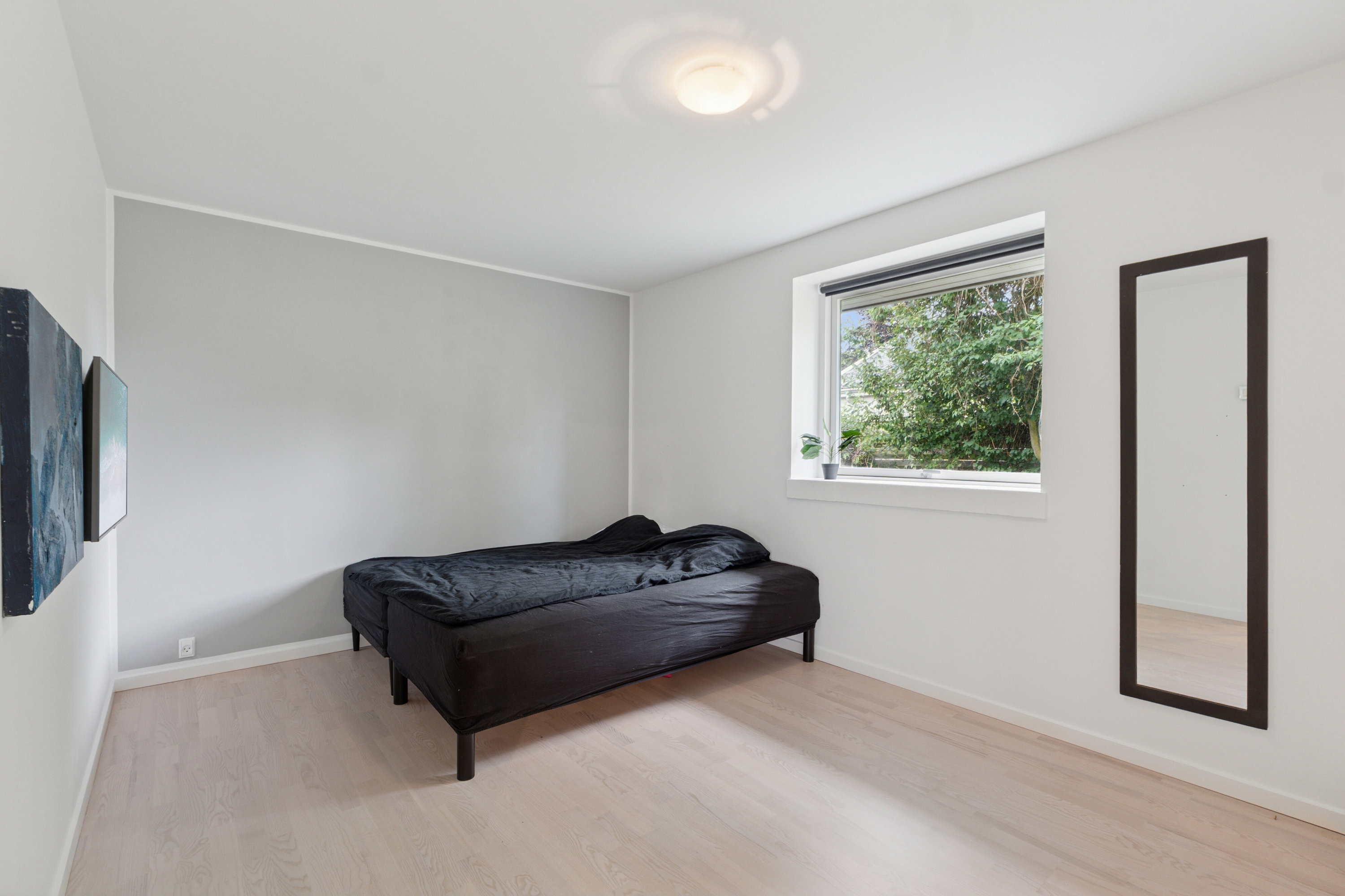 Fremhævet soveværelse billede i fuldskærmstilstand. Billede af Bjerringbrovej 111, 2610 Rødovre