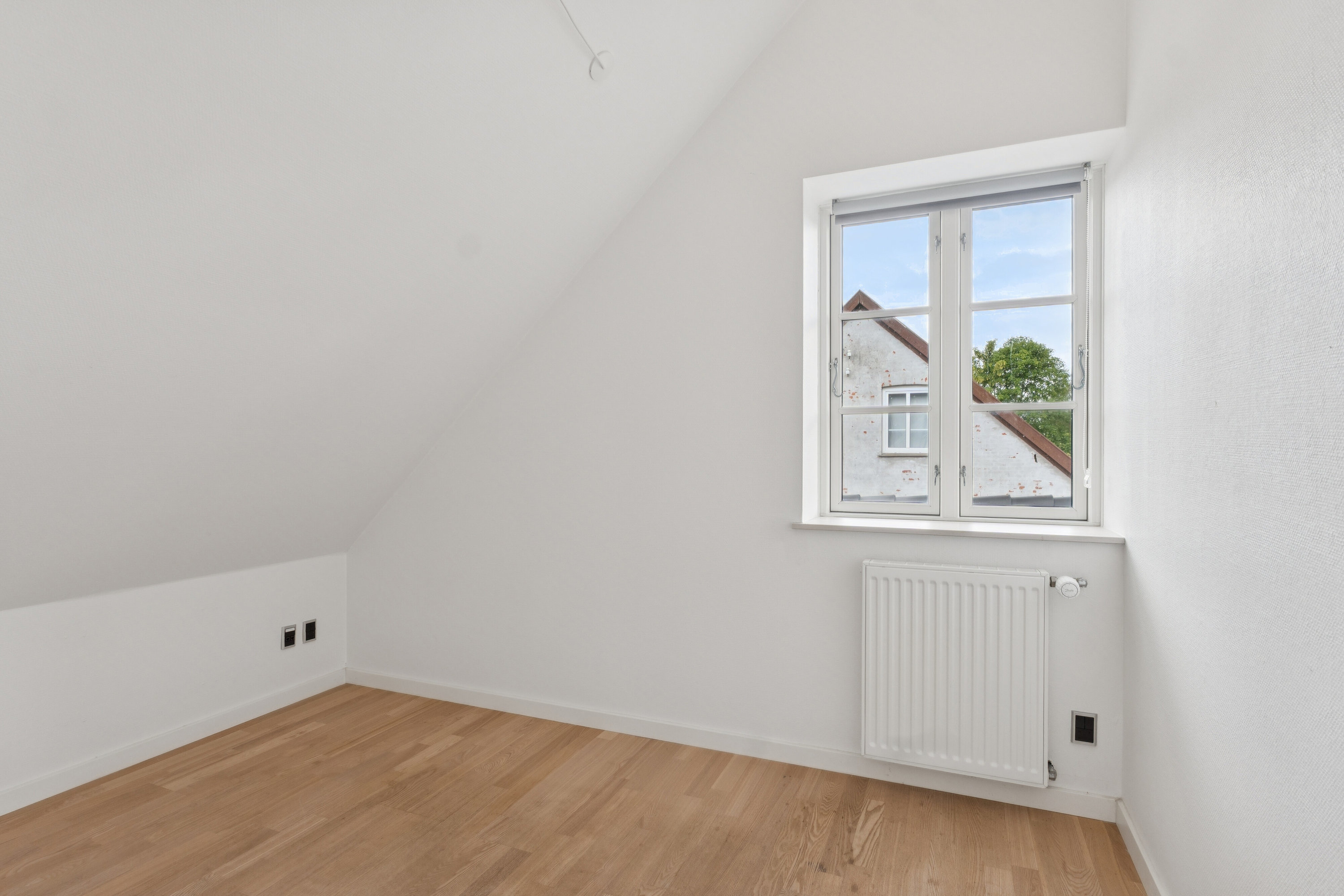 Fremhævet værelse billede i fuldskærmstilstand. Billede af Kærvej 4, 4653 Karise