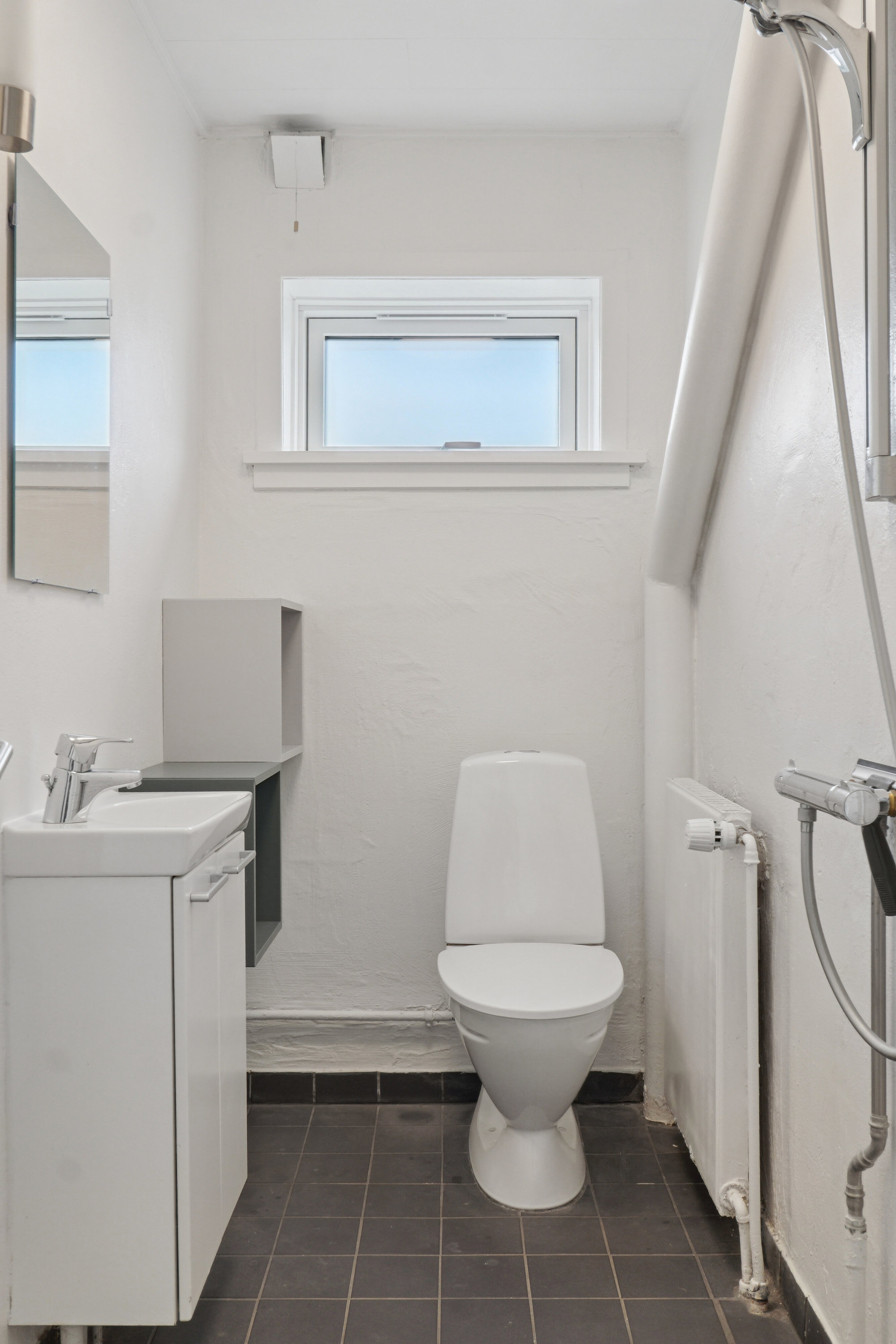 Fremhævet badeværelse billede i fuldskærmstilstand. Billede af Thykiersvej 16, Tingstrup, 7700 Thisted