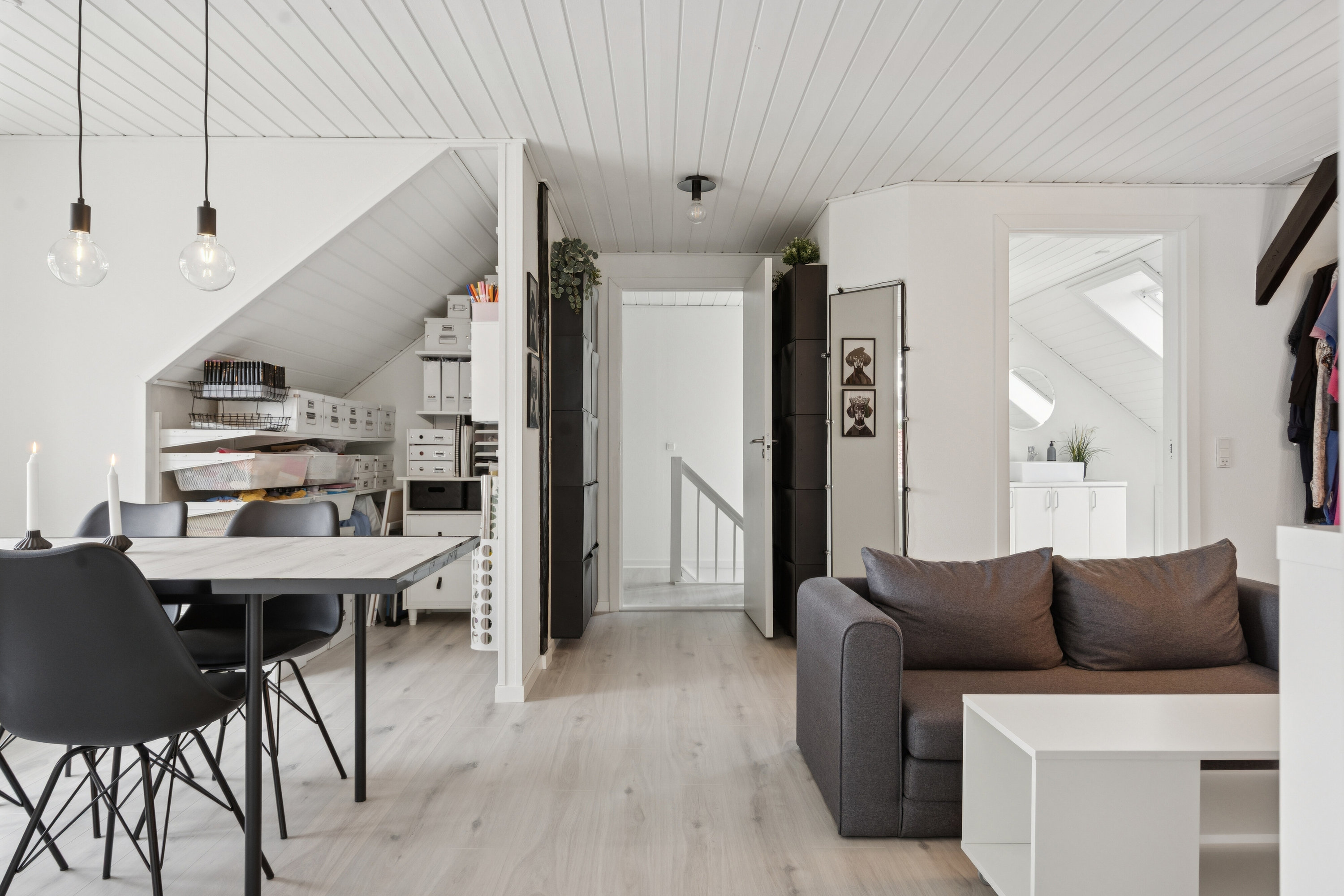 Fremhævet stue billede i fuldskærmstilstand. Billede af Skolegade 5, Sdr Hygum, 6630 Rødding