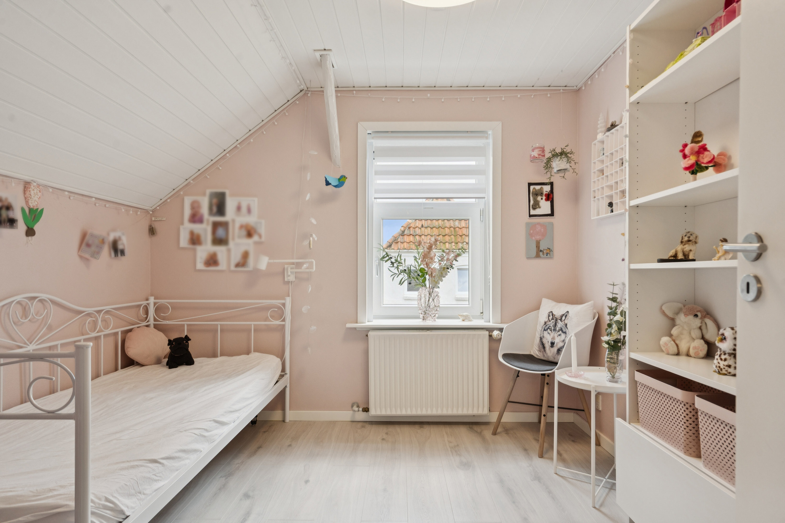 Fremhævet soveværelse billede i fuldskærmstilstand. Billede af Skolegade 5, Sdr Hygum, 6630 Rødding