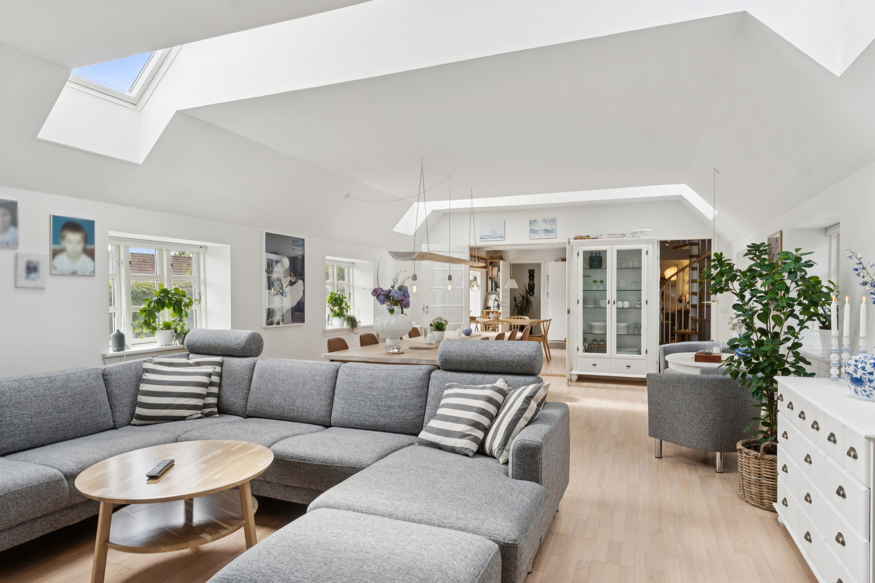 Fremhævet stue billede i fuldskærmstilstand. Billede af Kingosvej 7, 9800 Hjørring