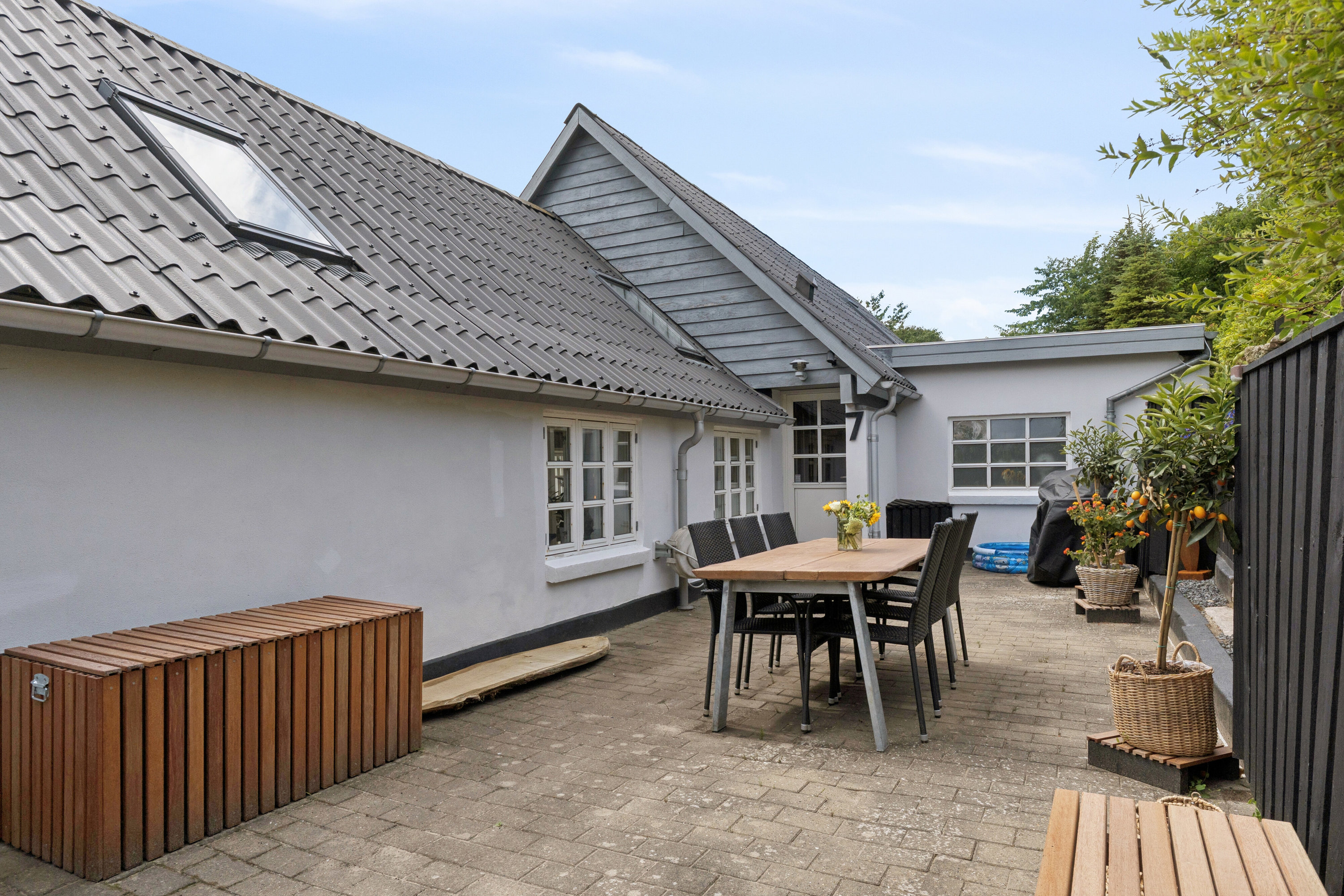 Fremhævet terrasse billede i fuldskærmstilstand. Billede af Kingosvej 7, 9800 Hjørring