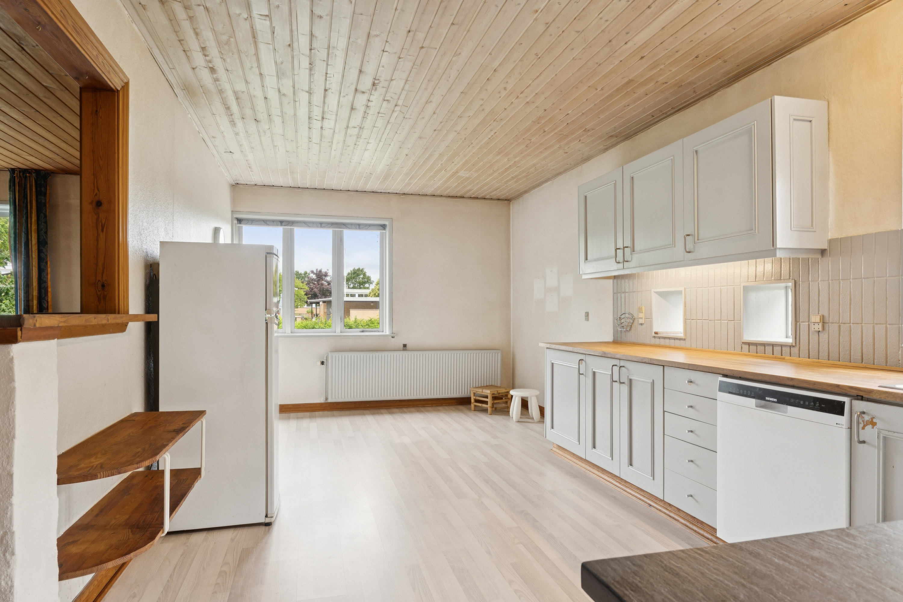 Fremhævet køkken billede i fuldskærmstilstand. Billede af Tislumvej 5, Hørmested, 9870 Sindal