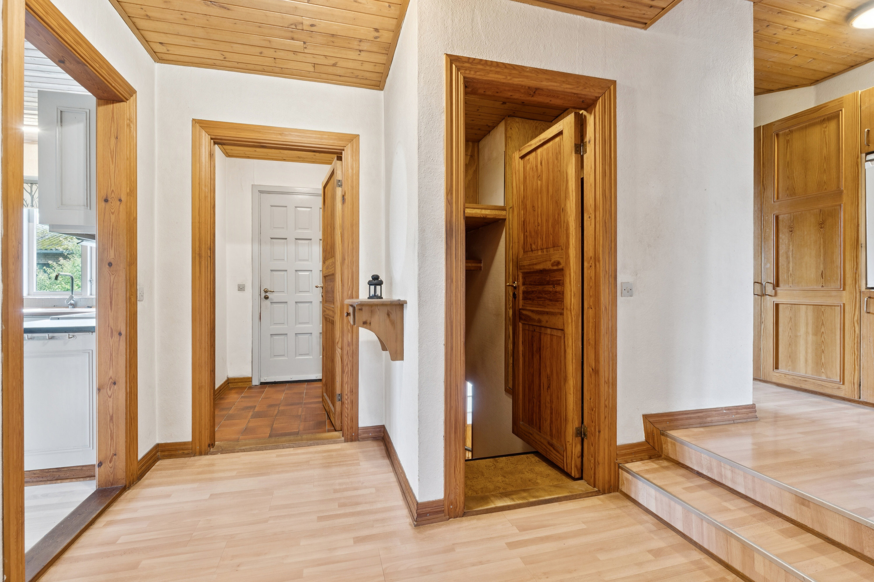 Fremhævet gang billede i fuldskærmstilstand. Billede af Tislumvej 5, Hørmested, 9870 Sindal