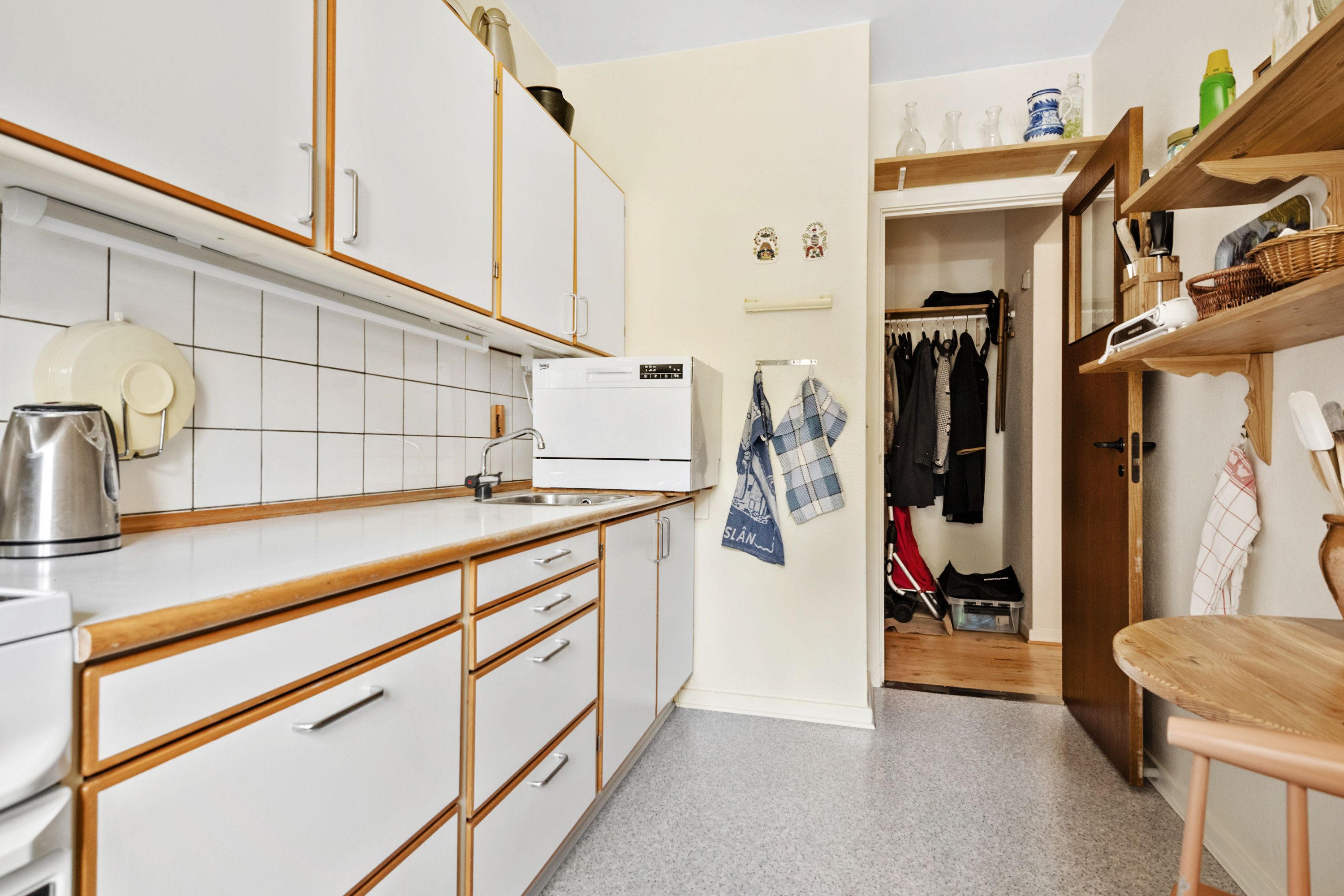 Fremhævet køkken billede i fuldskærmstilstand. Billede af Aaparken 19, st.. tv., 8300 Odder