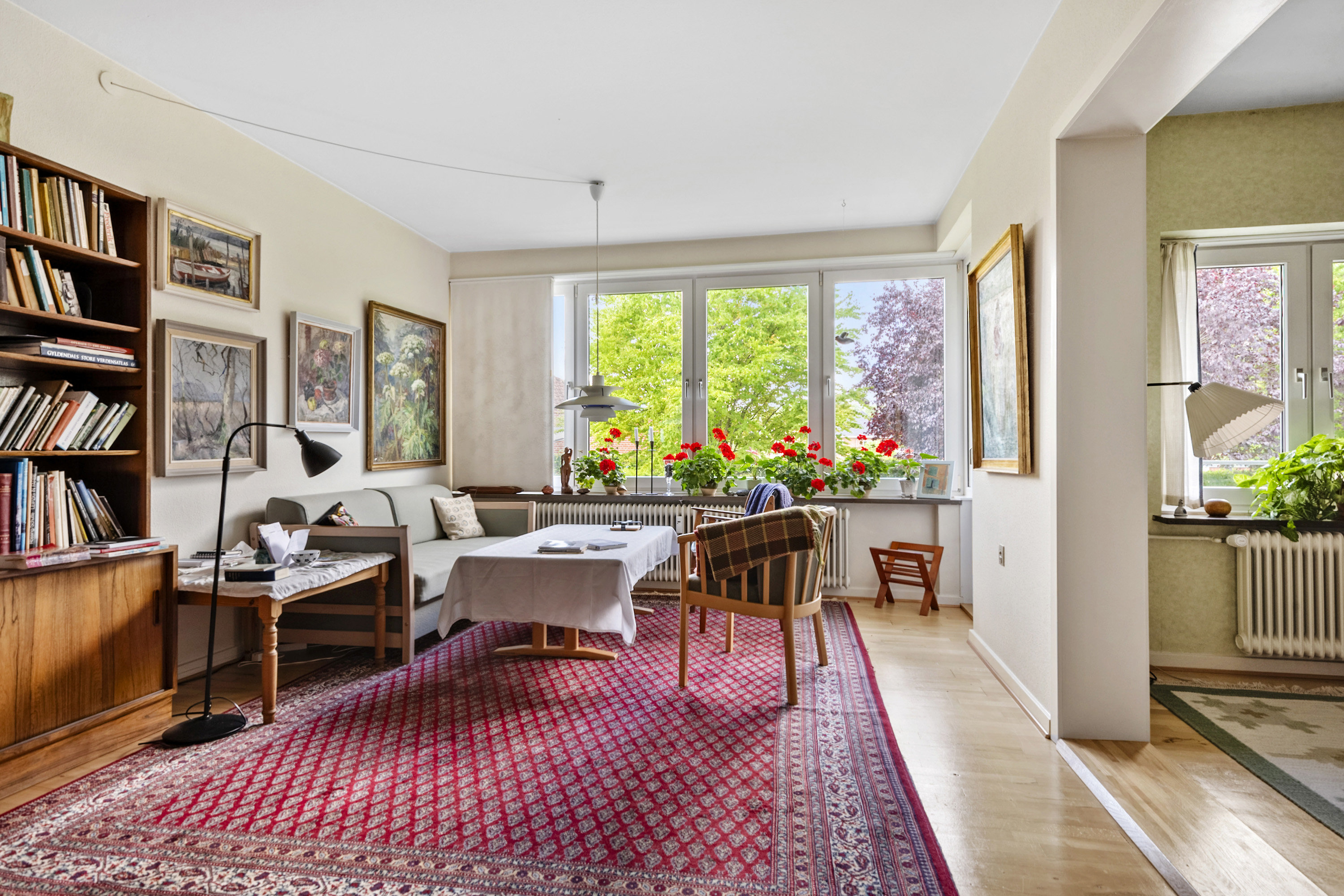 Miniaturebillede 2: stue. Billede af Aaparken 19, st.. tv., 8300 Odder