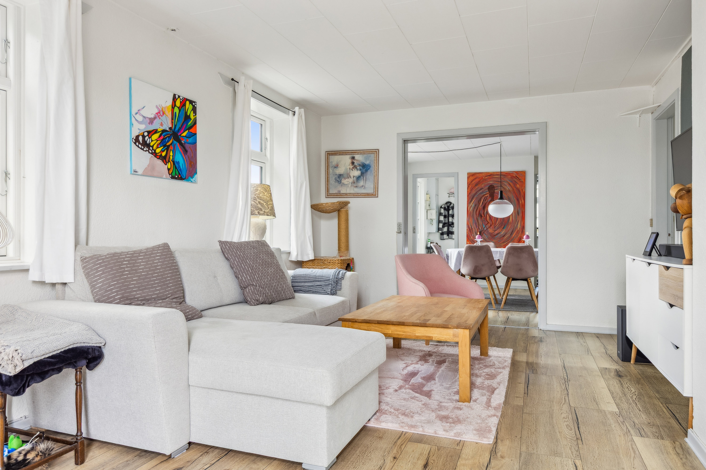 Fremhævet stue billede i fuldskærmstilstand. Billede af Hovedgaden 14, 4520 Svinninge