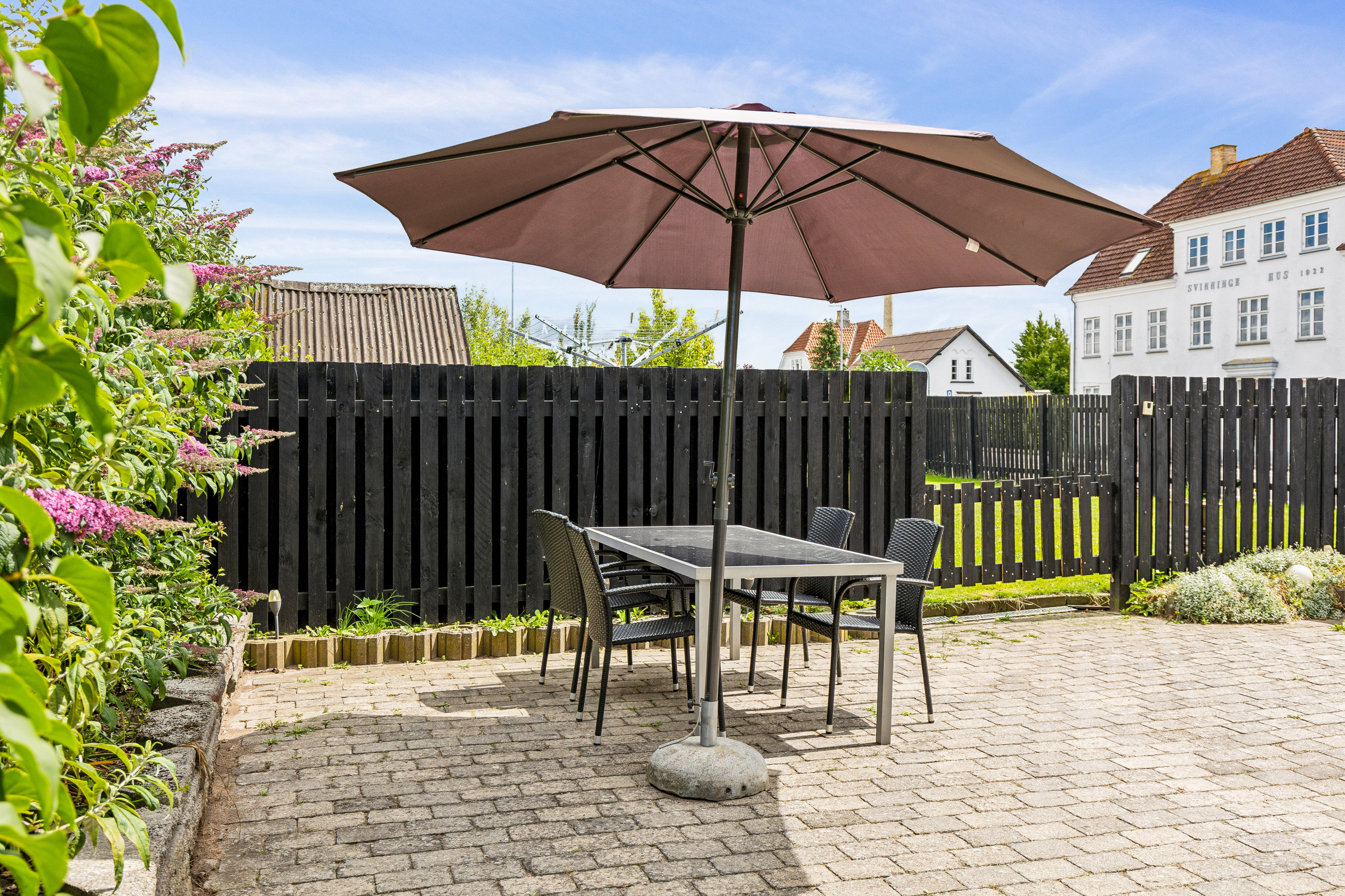 Fremhævet terrasse billede i fuldskærmstilstand. Billede af Hovedgaden 14, 4520 Svinninge