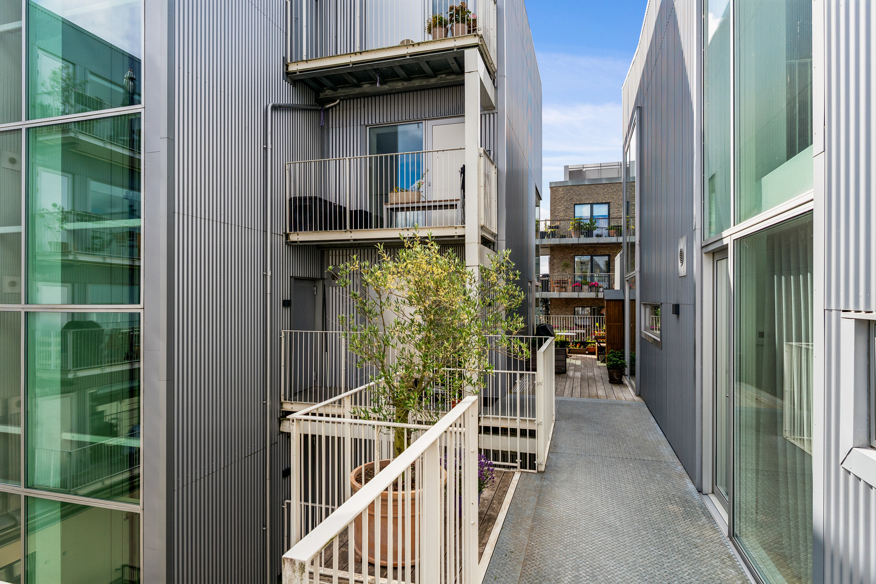 Fremhævet altan billede i fuldskærmstilstand. Billede af Trelleborggade 15, 3. 2., 2150 Nordhavn