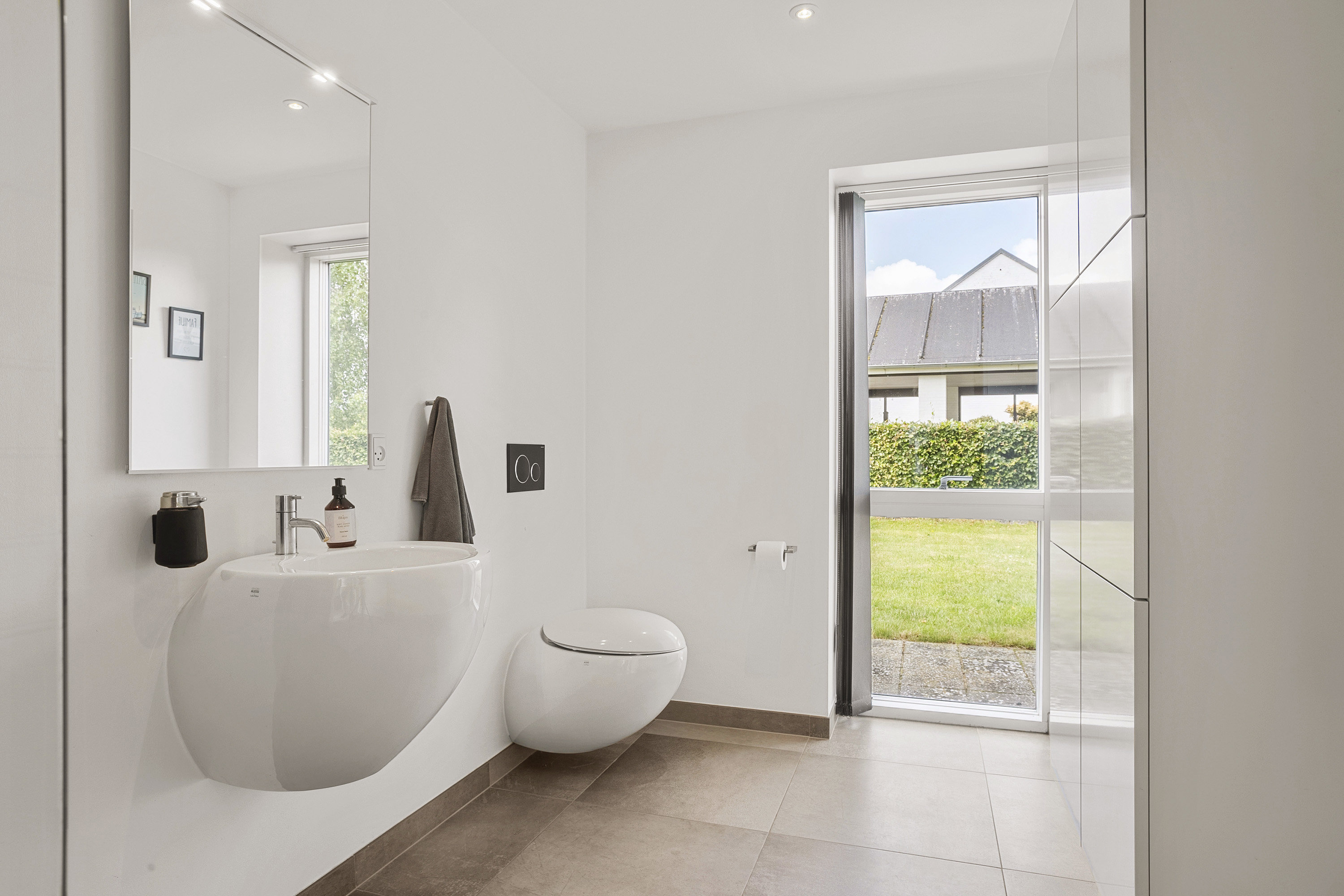 Fremhævet badeværelse billede i fuldskærmstilstand. Billede af Starup Engvej 6A, Starup, 6100 Haderslev
