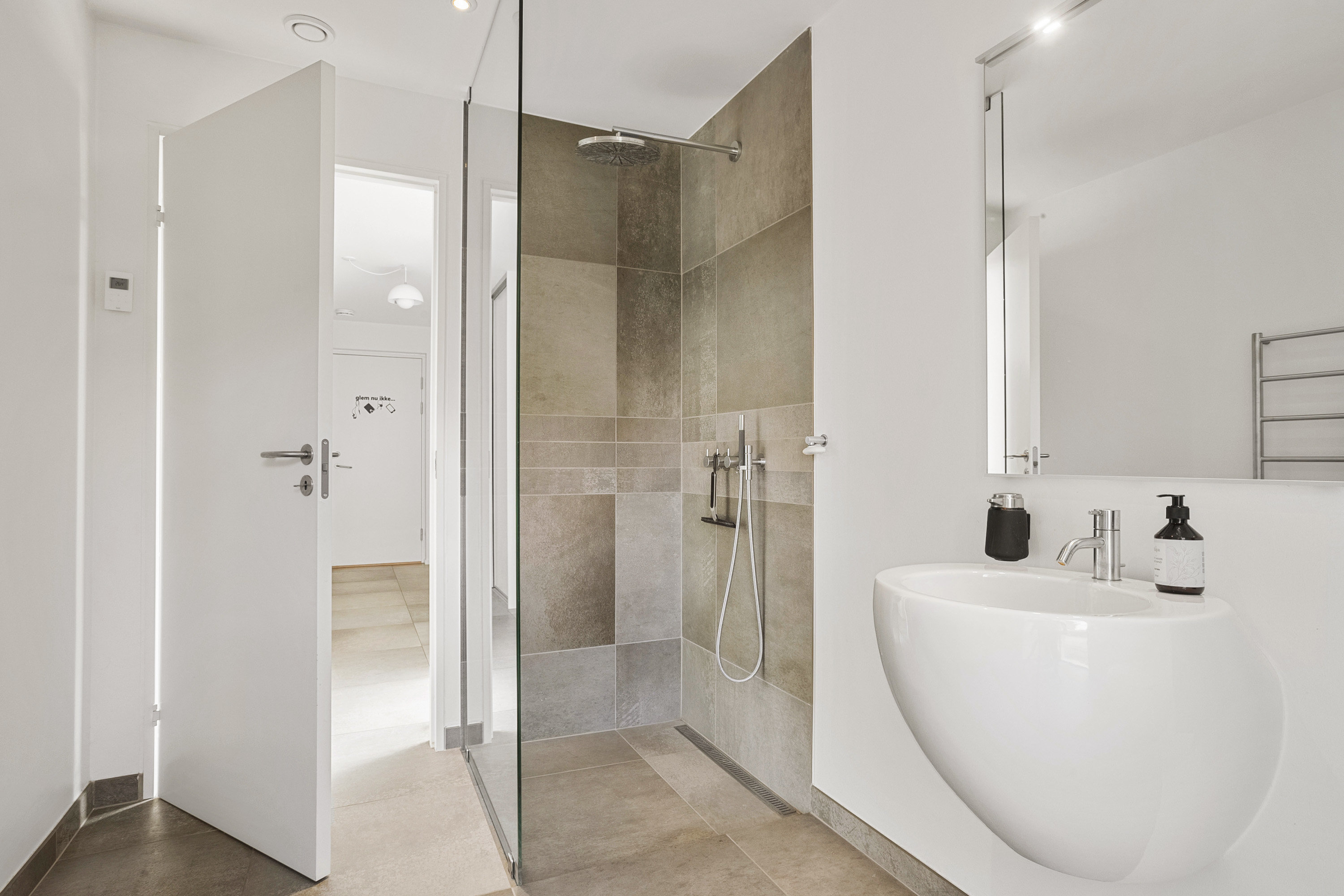 Fremhævet badeværelse billede i fuldskærmstilstand. Billede af Starup Engvej 6A, Starup, 6100 Haderslev