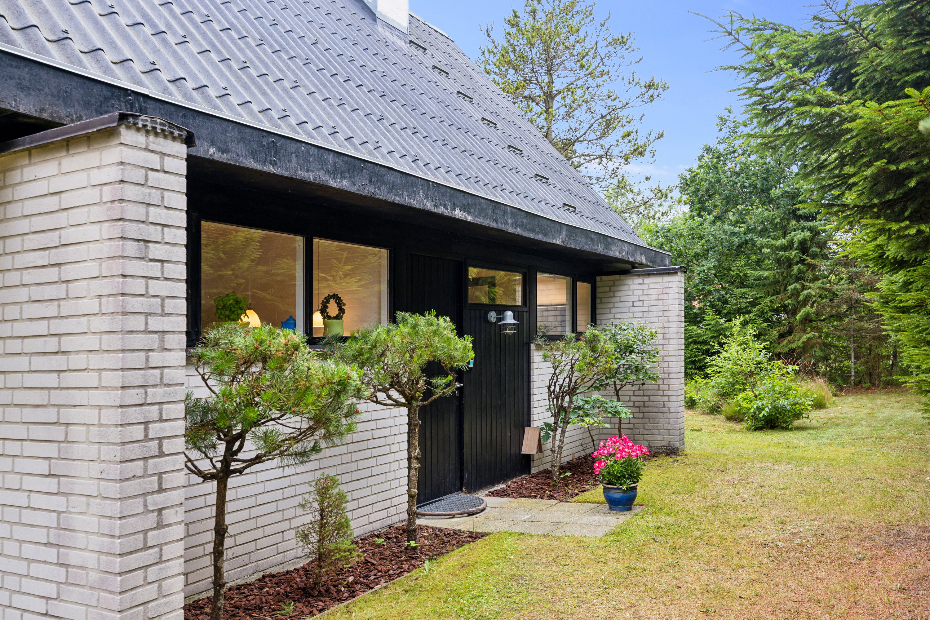 Fremhævet ejendom 1 billede i fuldskærmstilstand. Billede af Kongeparken 17, Koldkær, 9370 Hals