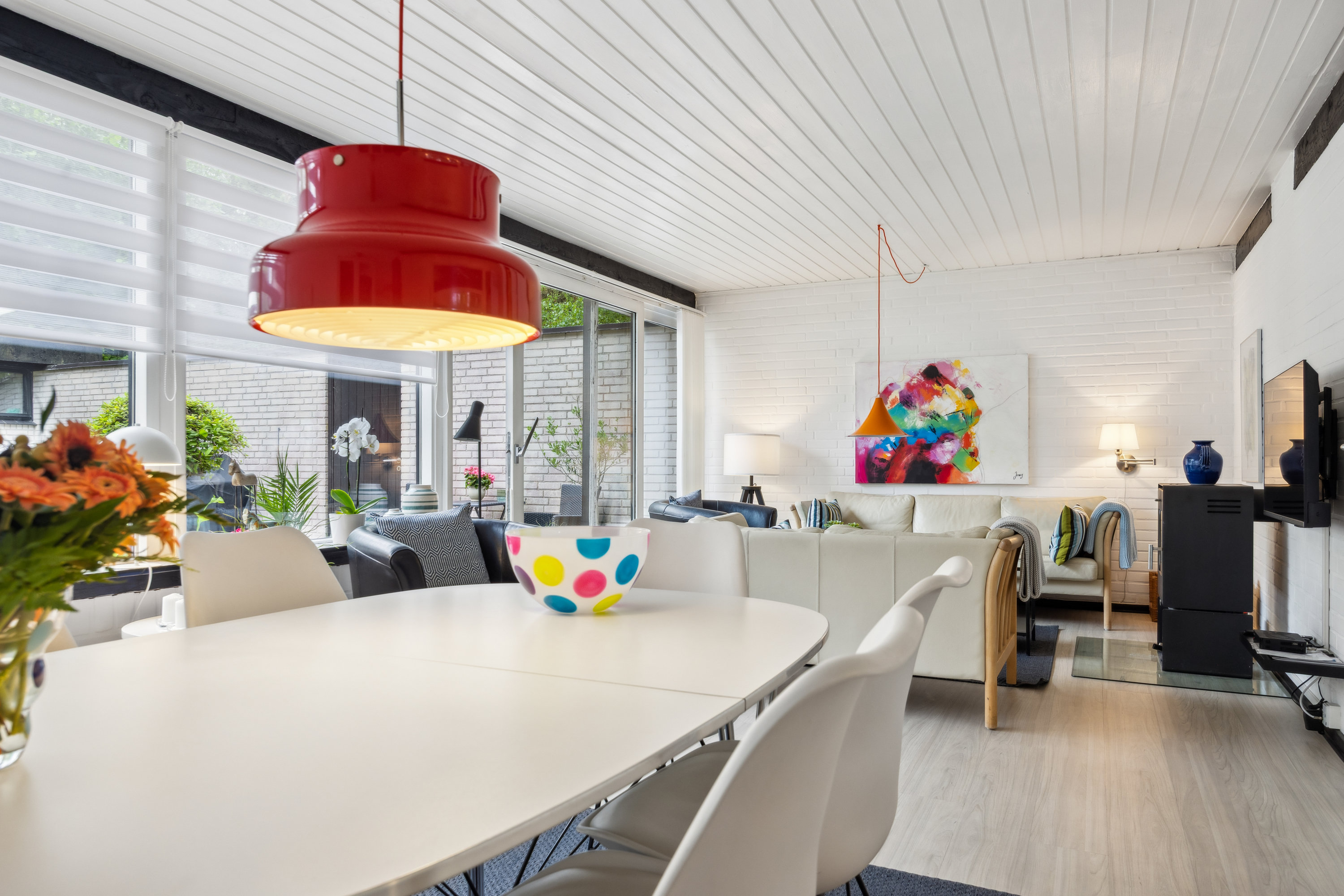 Fremhævet stue billede i fuldskærmstilstand. Billede af Kongeparken 17, Koldkær, 9370 Hals