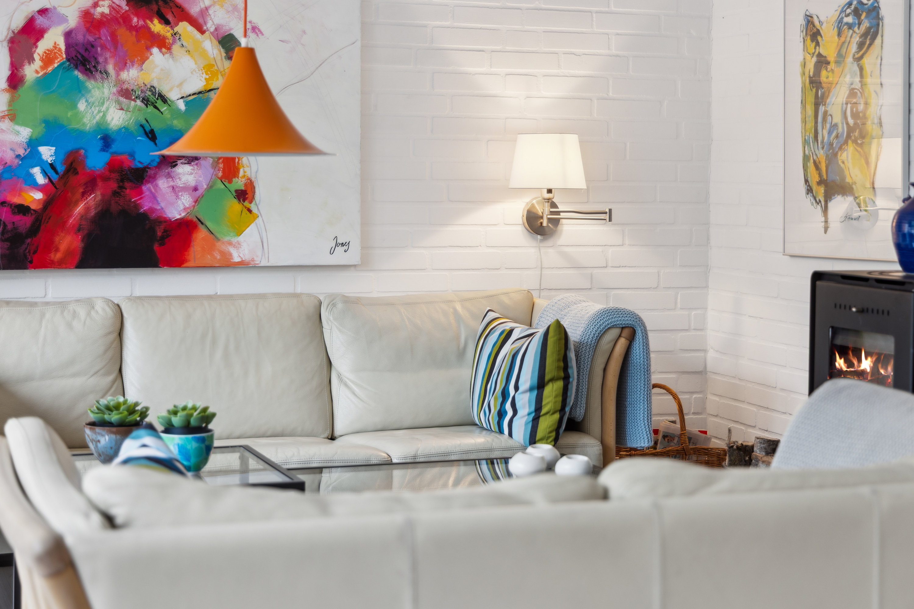 Fremhævet stue billede i fuldskærmstilstand. Billede af Kongeparken 17, Koldkær, 9370 Hals