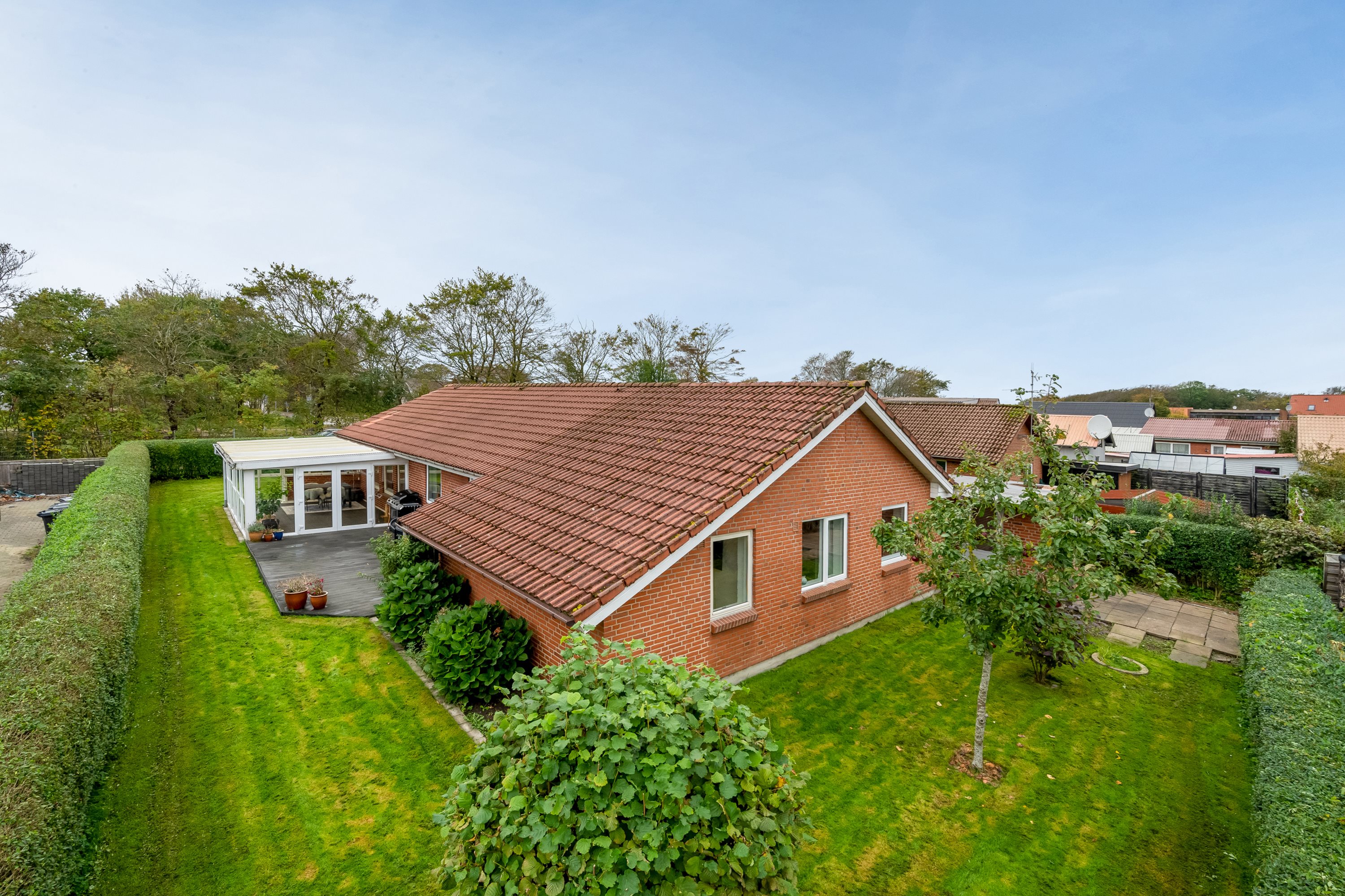 Fremhævet facade billede i fuldskærmstilstand. Billede af Dejbjergvej 7, 6940 Lem St