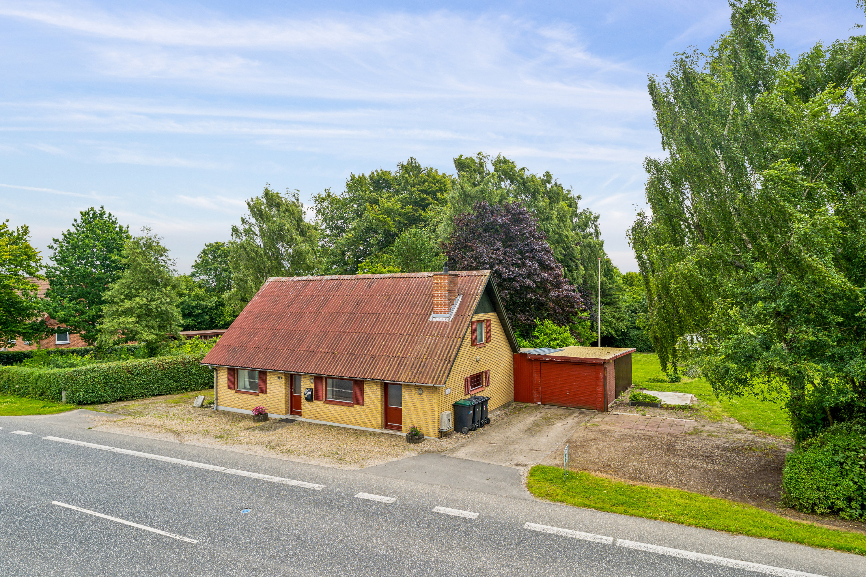 Fremhævet ejendom 1 billede i fuldskærmstilstand. Billede af Vesterled 9, Hvorslev, 8860 Ulstrup