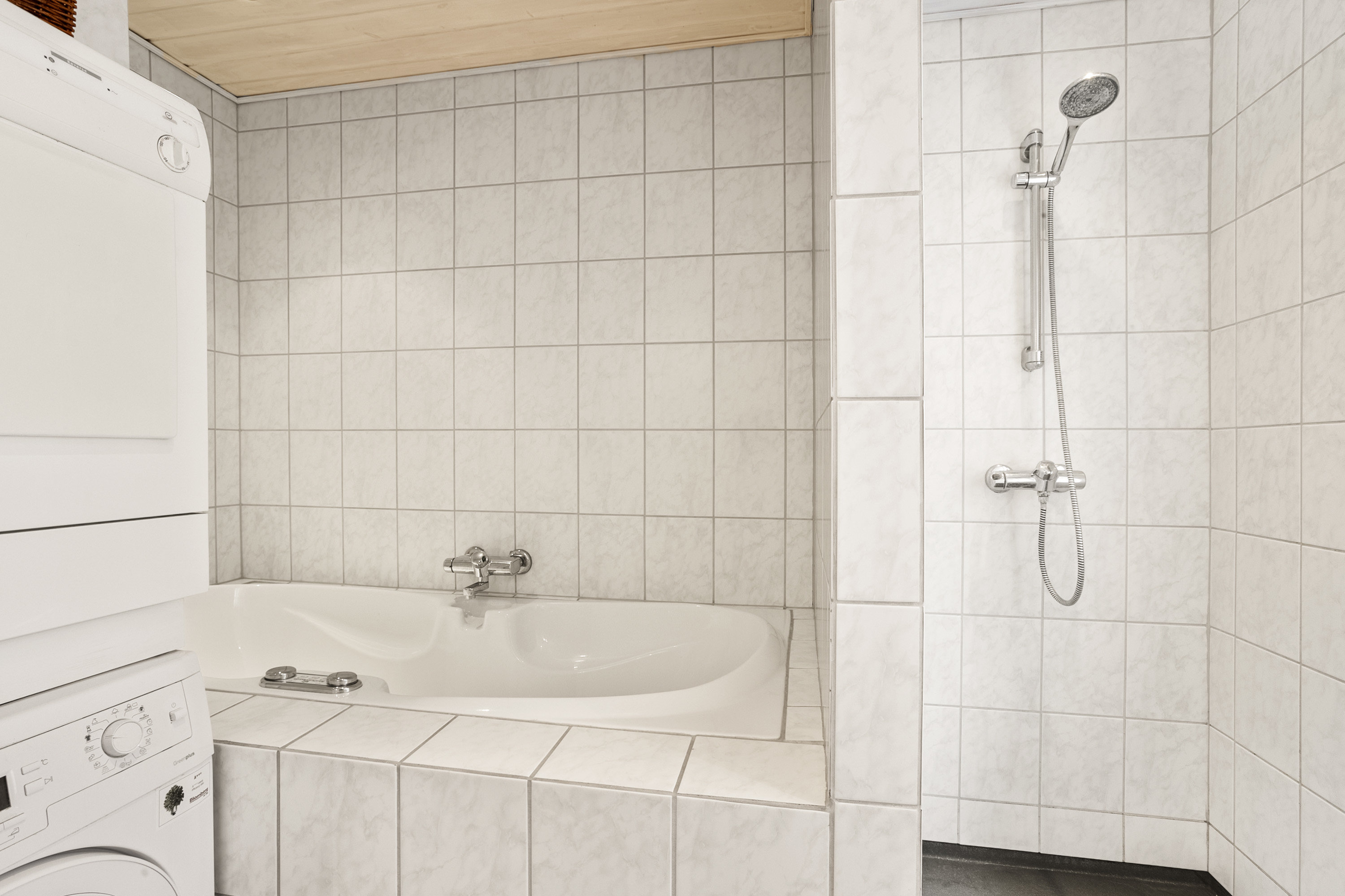 Fremhævet badeværelse billede i fuldskærmstilstand. Billede af Skibbrogade 31, 2., 6100 Haderslev