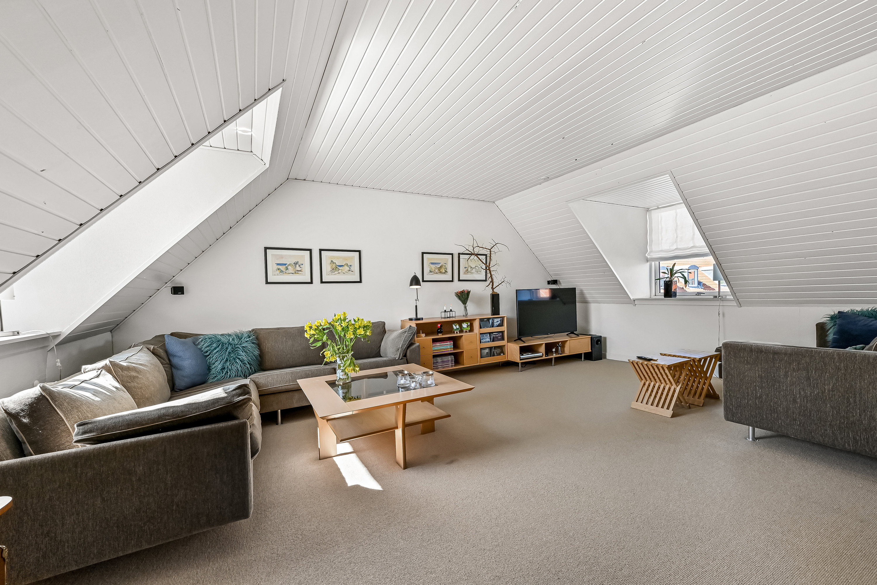 Fremhævet stue billede i fuldskærmstilstand. Billede af Korsørvej 74, 7400 Herning