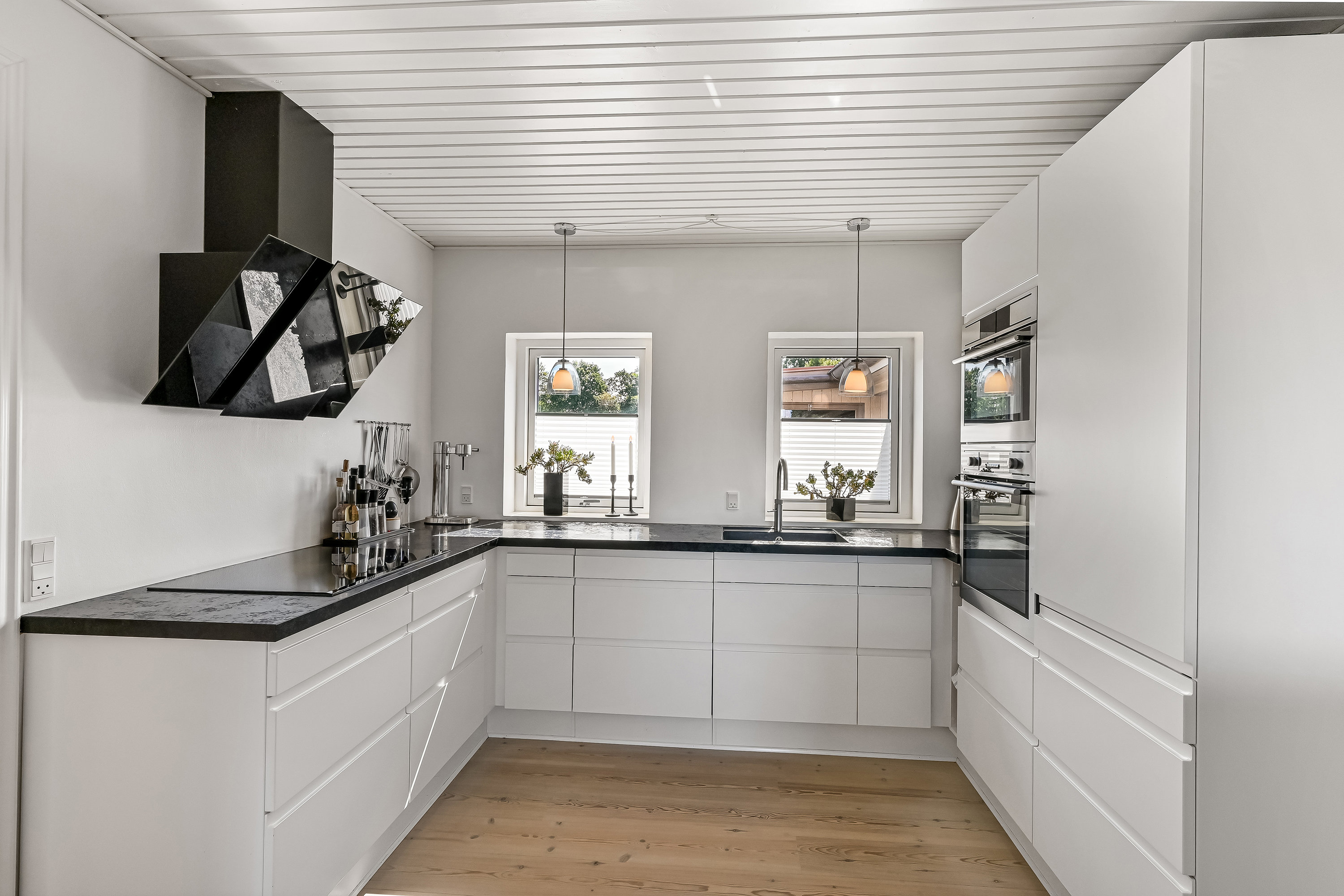 Miniaturebillede 1: køkken. Billede af Korsørvej 74, 7400 Herning