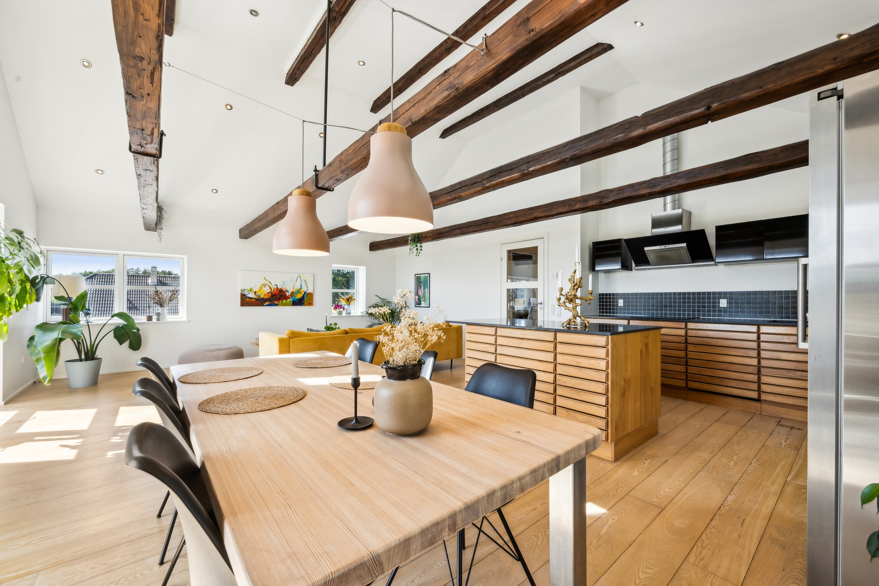 Fremhævet køkken billede i fuldskærmstilstand. Billede af Vodskovvej 136, 9310 Vodskov