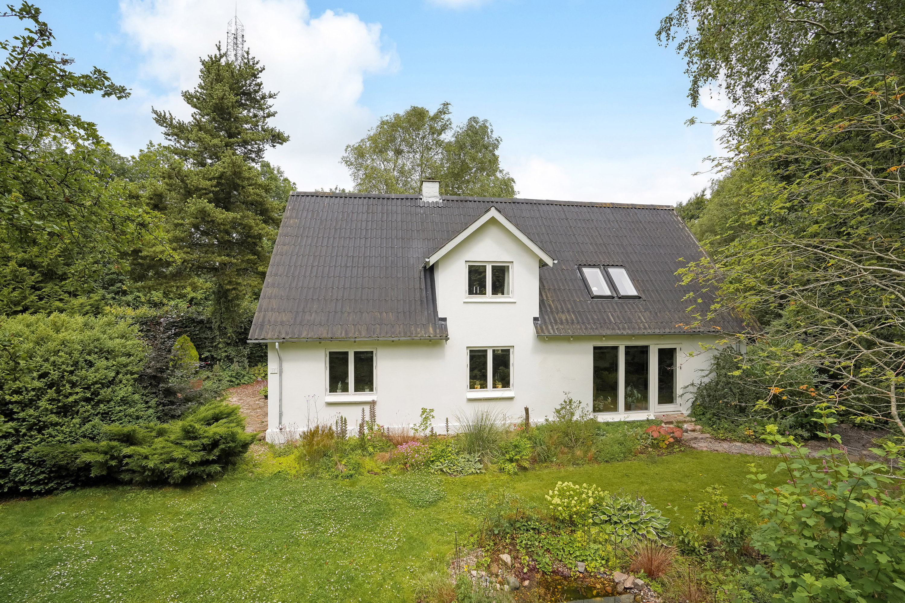 Fremhævet  billede i fuldskærmstilstand. Billede af Vejlevej 71, 7300 Jelling