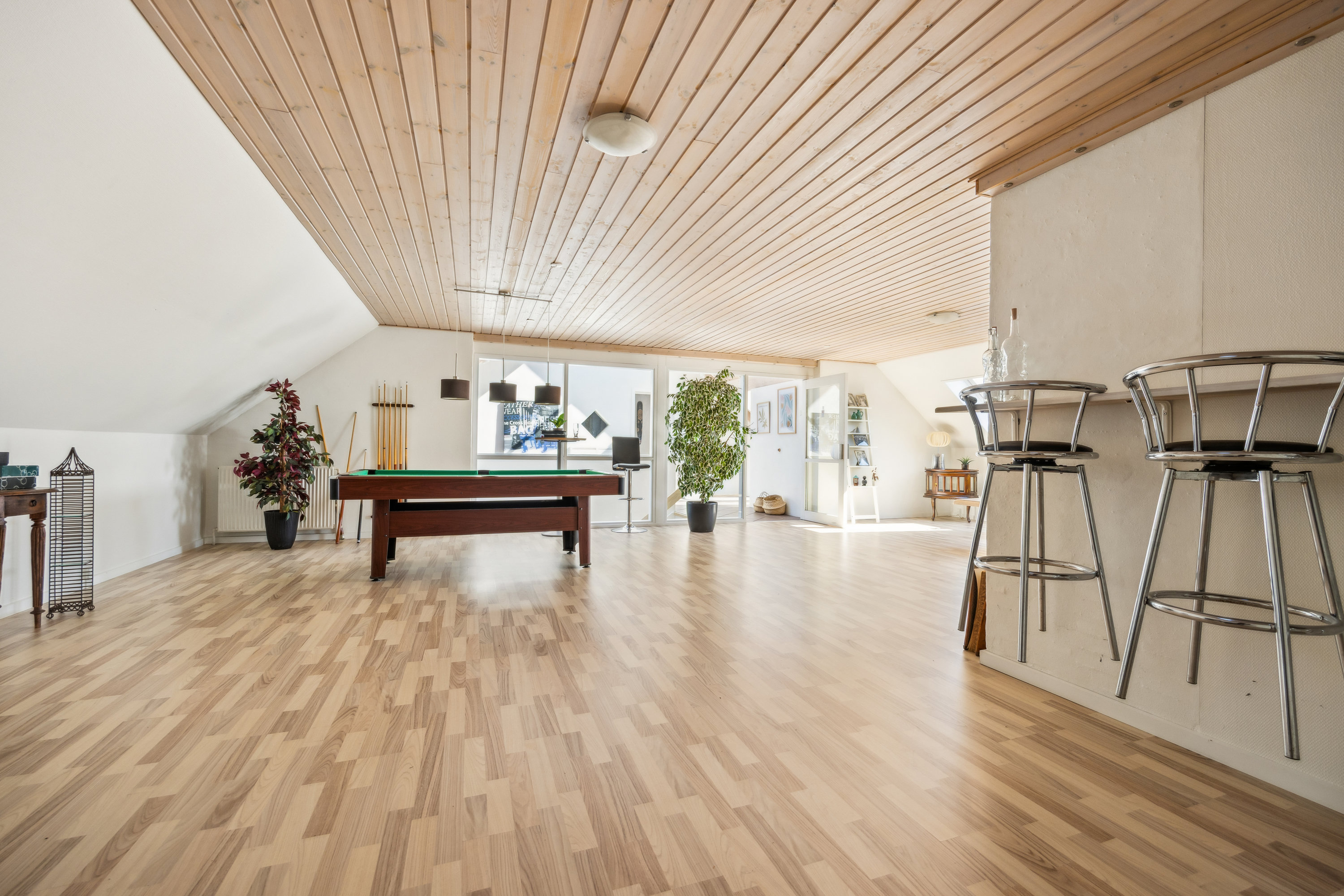 Fremhævet stue billede i fuldskærmstilstand. Billede af Toftevej 38, 9440 Aabybro