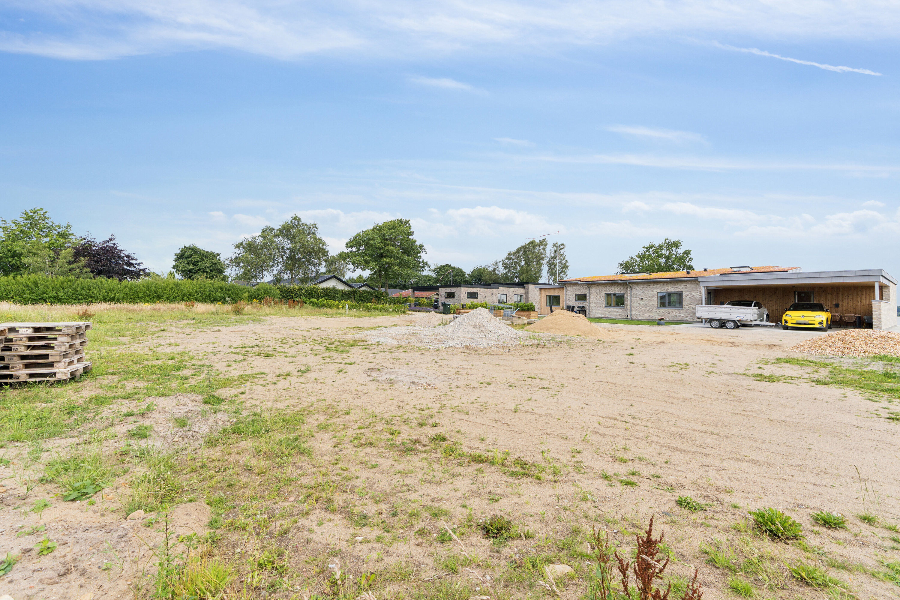 Fremhævet udendørs billede i fuldskærmstilstand. Billede af Kastanie Alle 117A, 7442 Engesvang