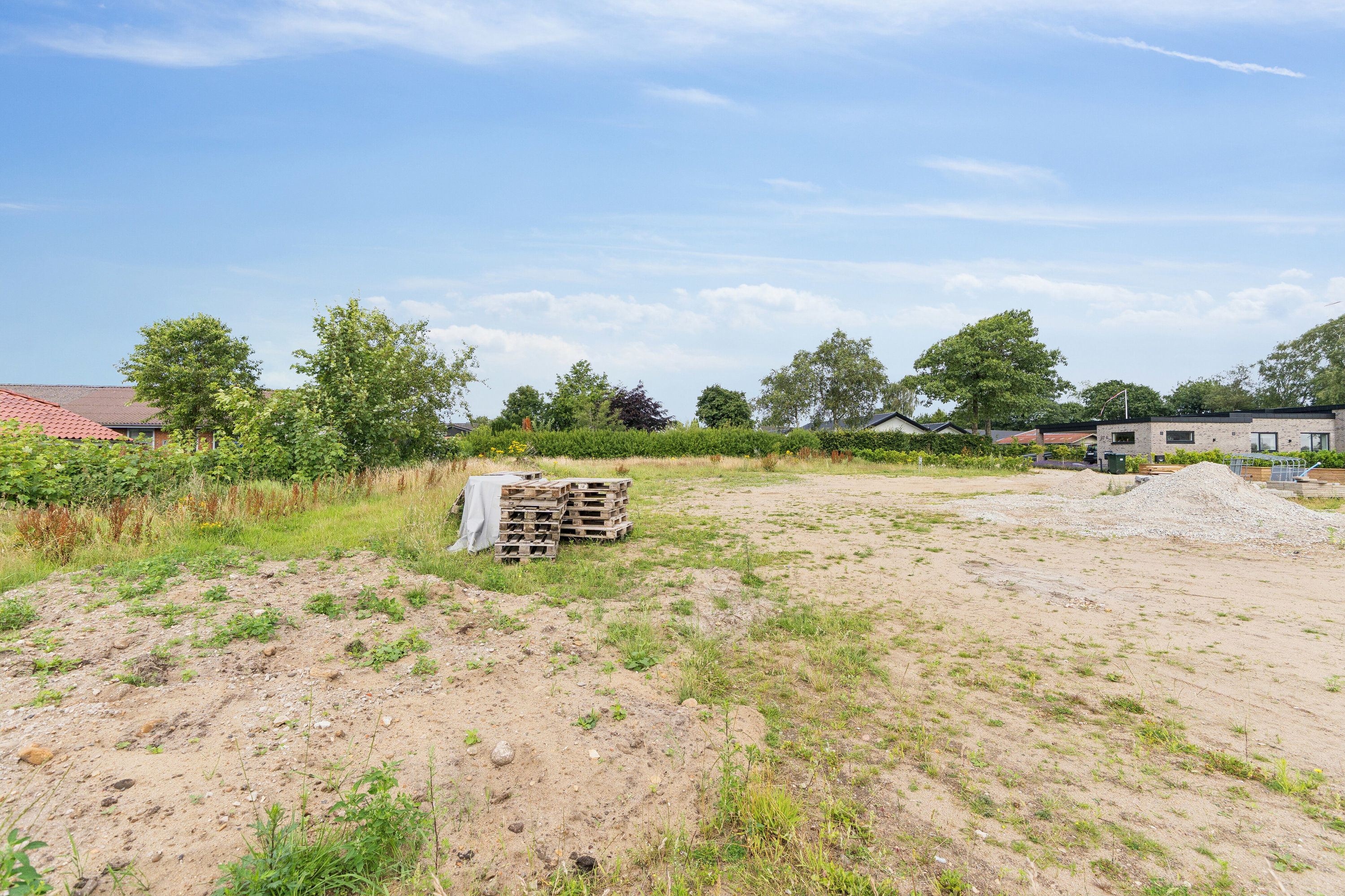 Fremhævet udendørs billede i fuldskærmstilstand. Billede af Kastanie Alle 117A, 7442 Engesvang