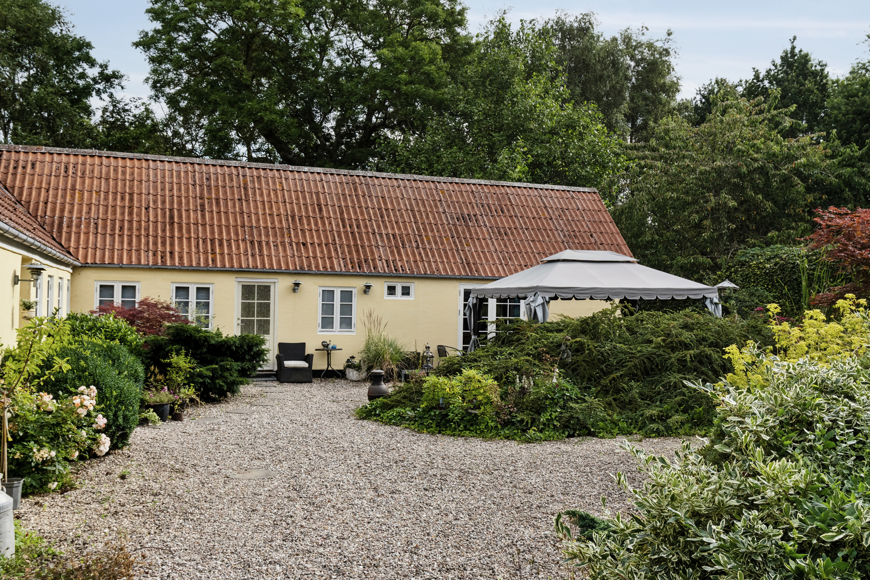 Fremhævet set fra vejen billede i fuldskærmstilstand. Billede af Egebjergvej 277, Abildøre, 4560 Vig