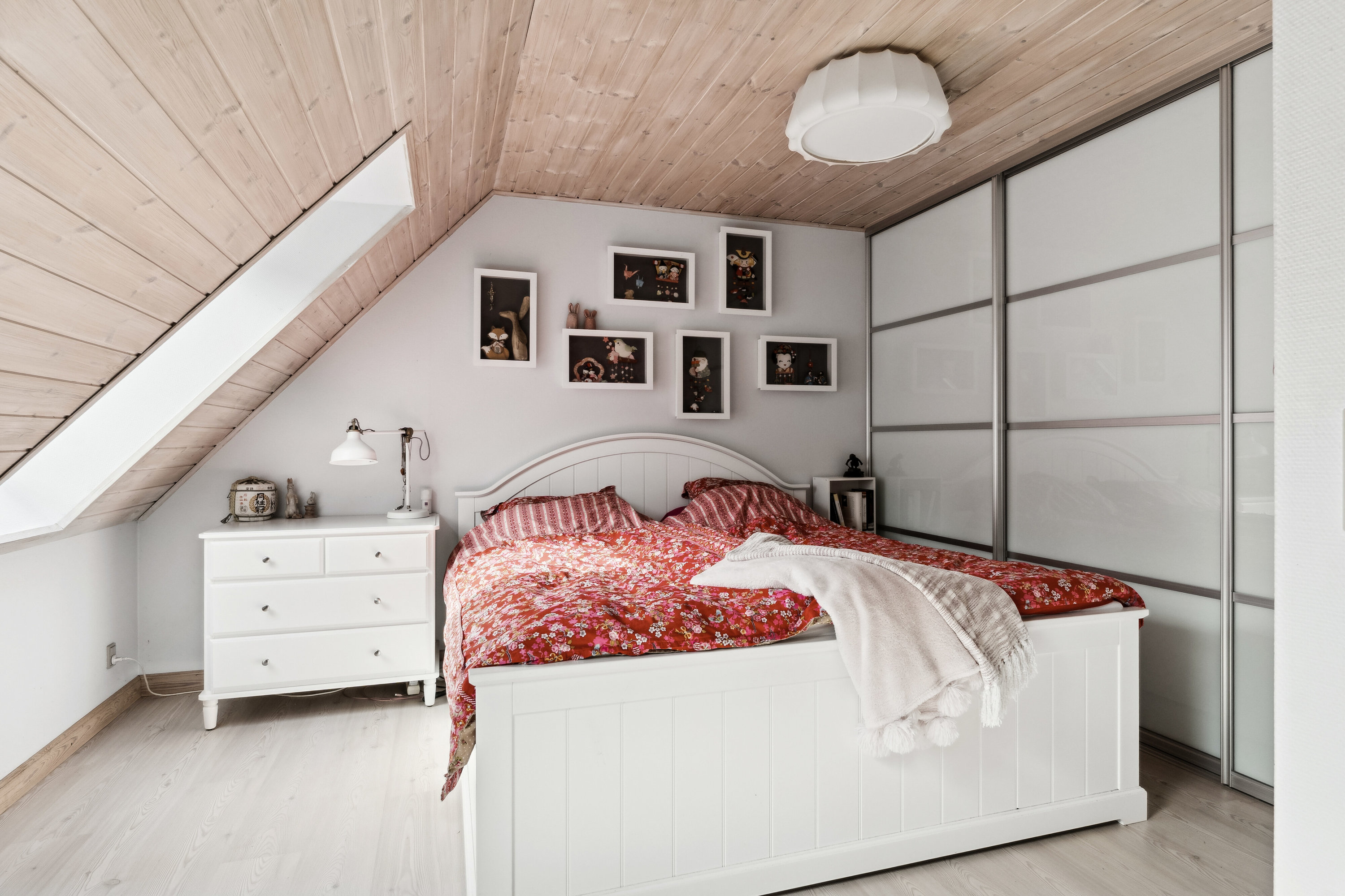 Fremhævet soveværelse billede i fuldskærmstilstand. Billede af Egebjergvej 277, Abildøre, 4560 Vig