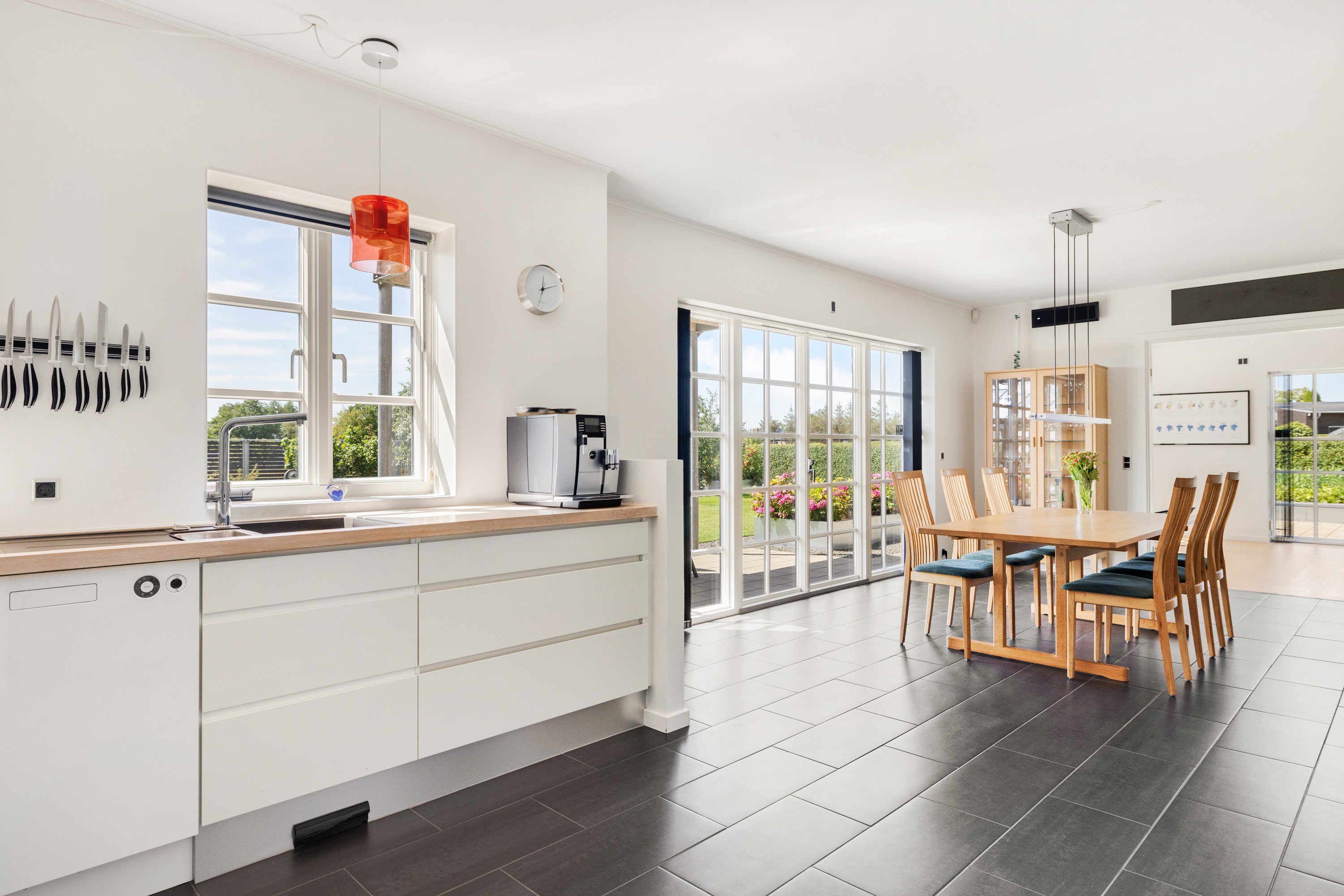 Fremhævet  billede i fuldskærmstilstand. Billede af Møllebakken 46R, Lading, 8471 Sabro