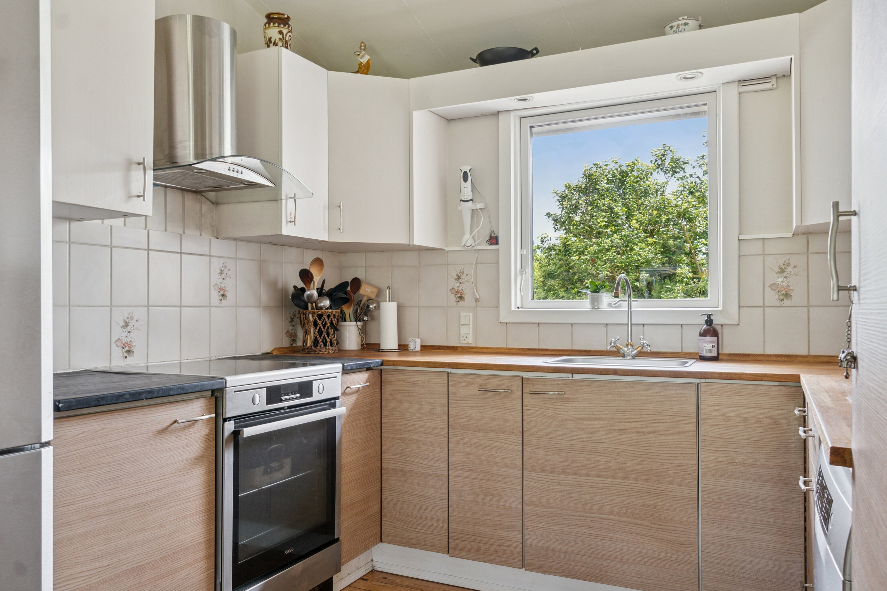 Fremhævet køkken billede i fuldskærmstilstand. Billede af Sortmejsevej 6, Ll Kongsmark, 4200 Slagelse