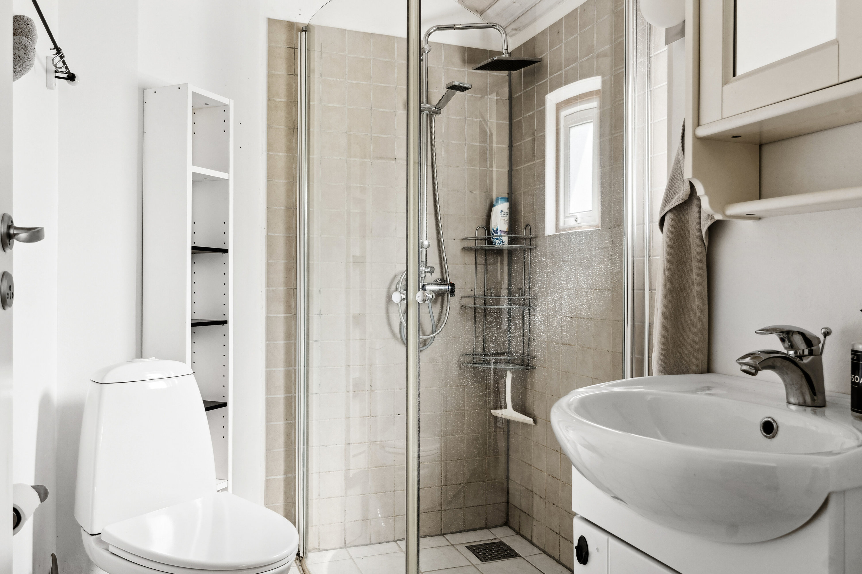 Fremhævet badeværelse billede i fuldskærmstilstand. Billede af Forchhammervej 13, Nyrup, 4500 Nykøbing Sj