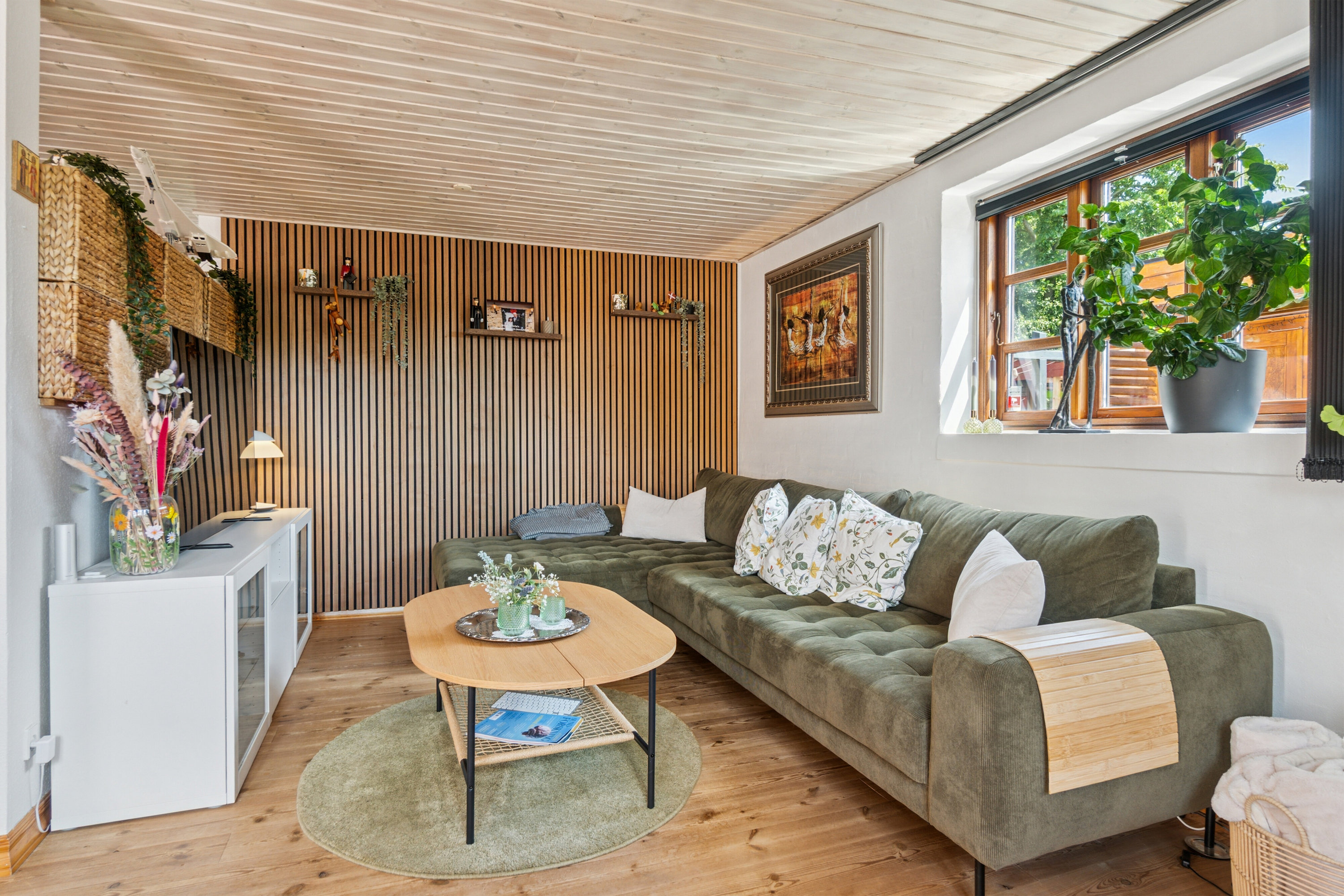 Fremhævet stue billede i fuldskærmstilstand. Billede af Skovalle 3, 8783 Hornsyld