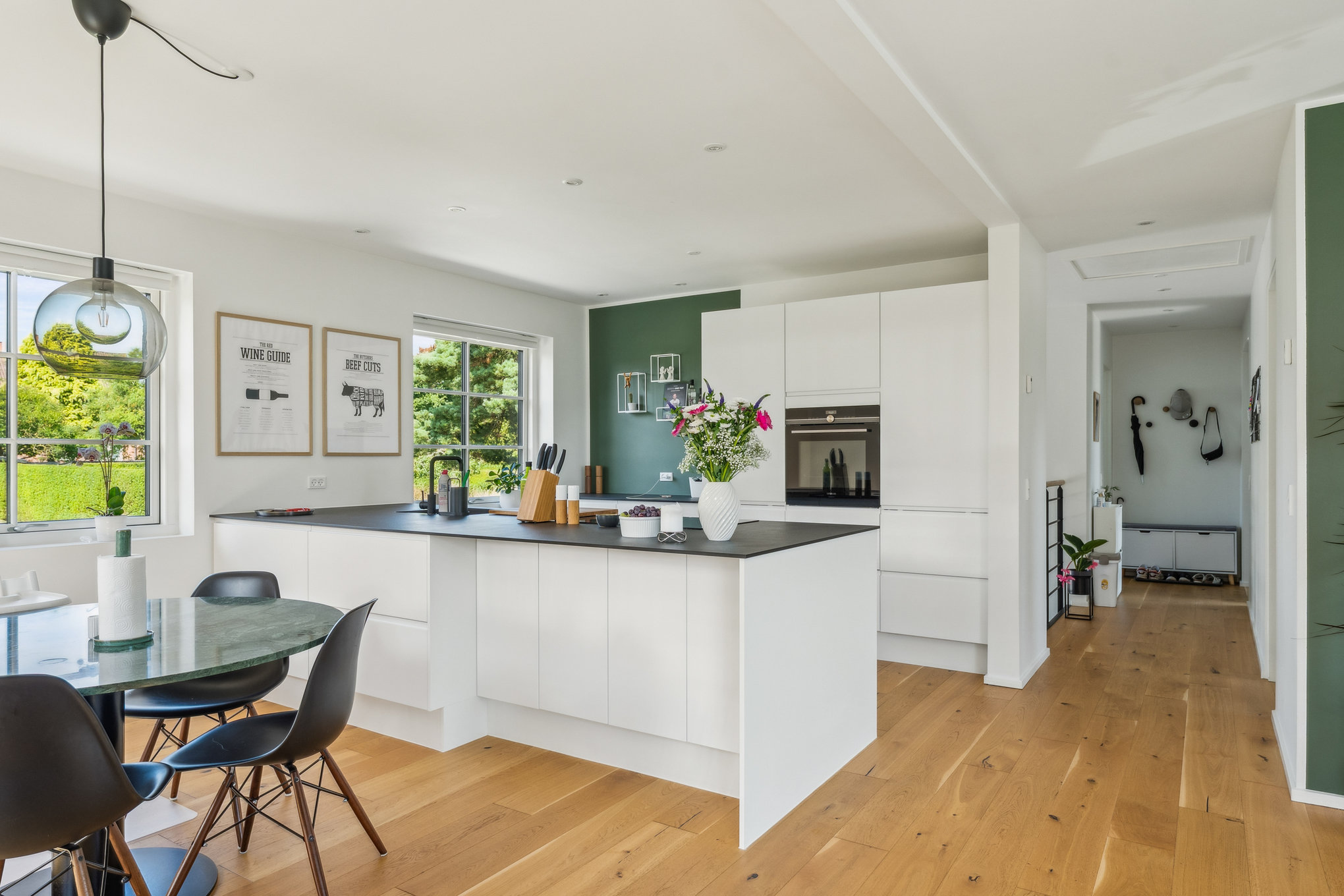 Fremhævet stue billede i fuldskærmstilstand. Billede af Kildevej 16, 8940 Randers SV