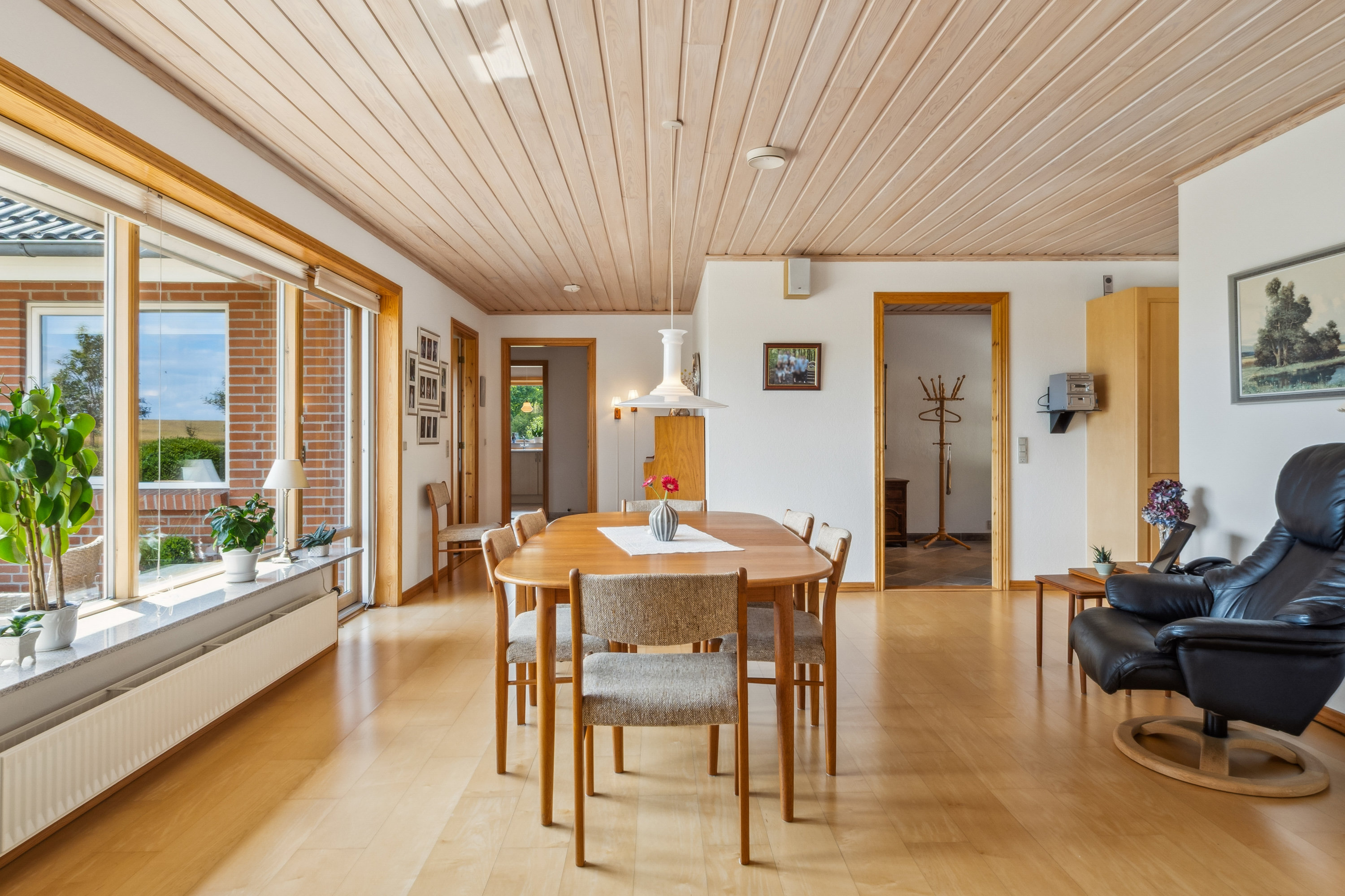 Fremhævet stue billede i fuldskærmstilstand. Billede af Næssundvej 293, Ø Hvidbjerg, 7970 Redsted M