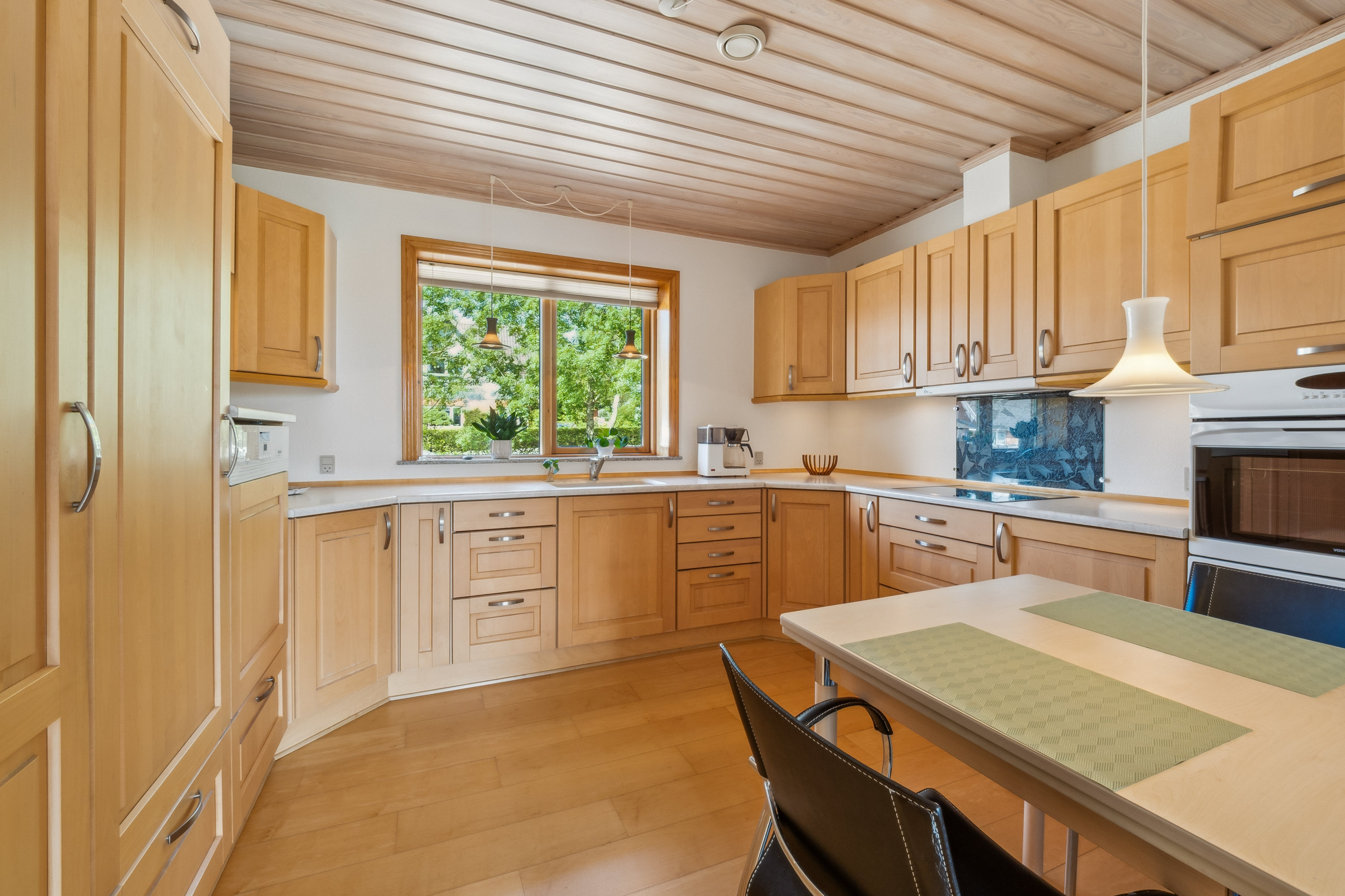 Fremhævet køkken billede i fuldskærmstilstand. Billede af Næssundvej 293, Ø Hvidbjerg, 7970 Redsted M