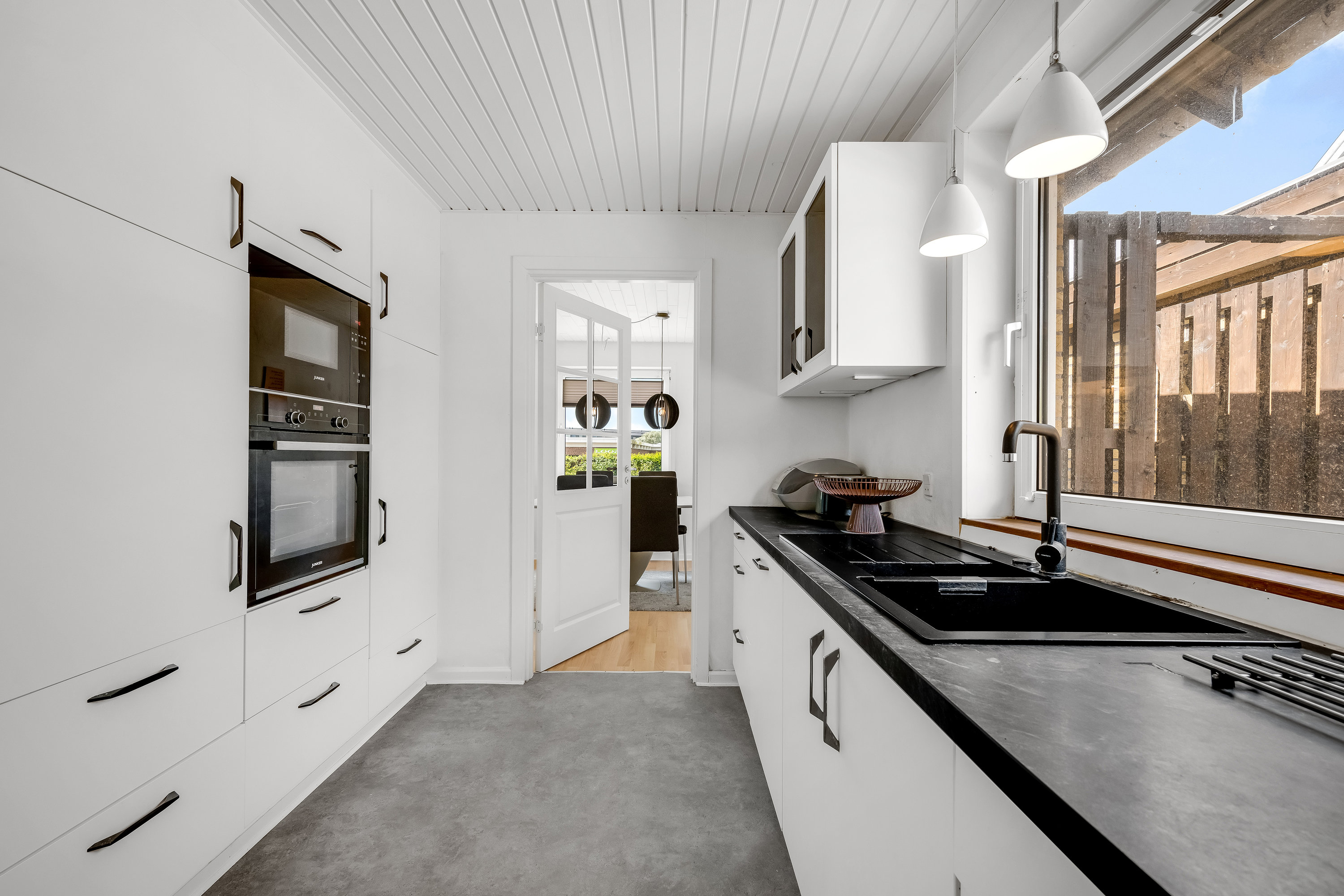 Fremhævet køkken billede i fuldskærmstilstand. Billede af Marktoften 3, 6950 Ringkøbing