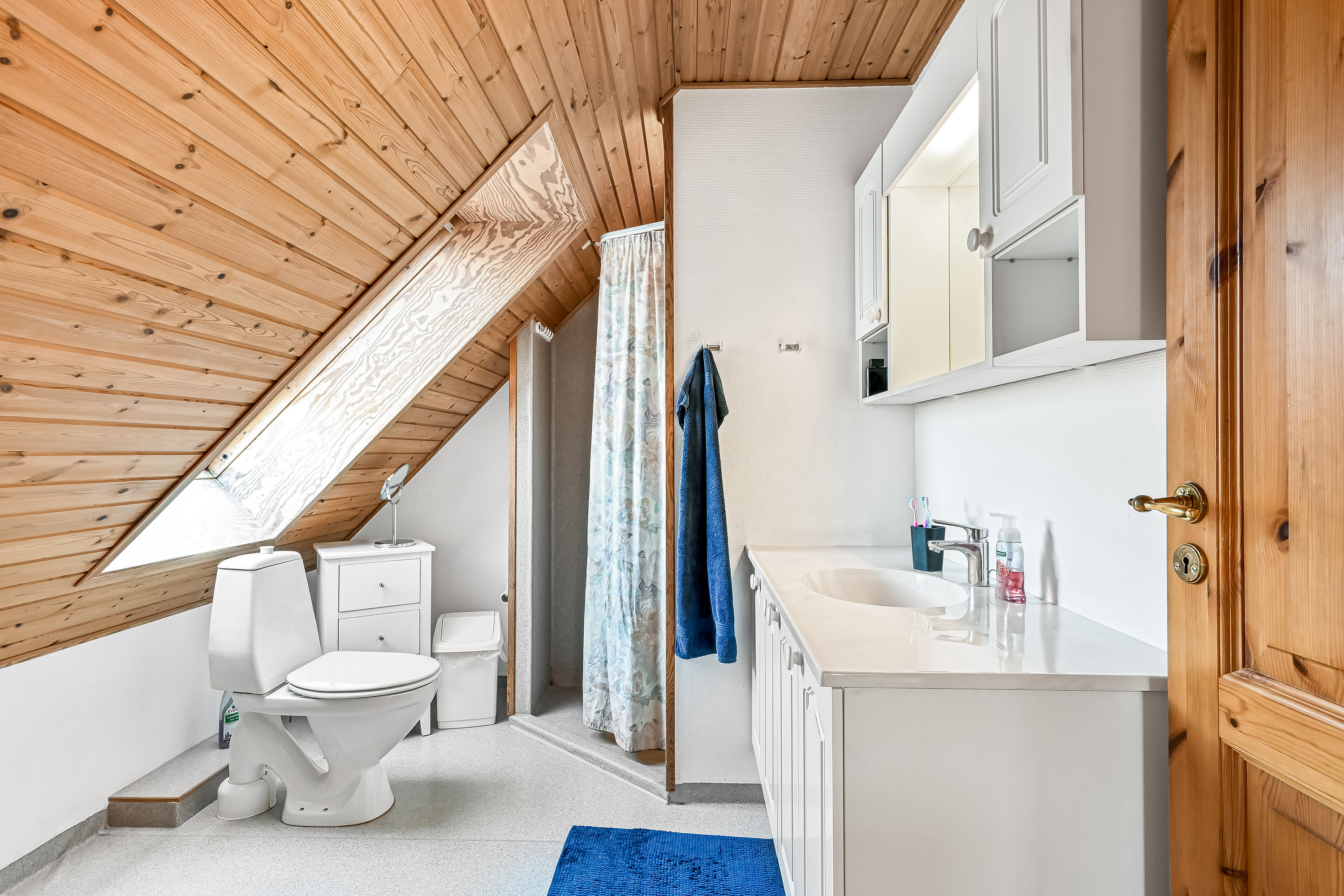 Fremhævet badeværelse billede i fuldskærmstilstand. Billede af Vildbjergvænget 7, Tjørring, 7400 Herning