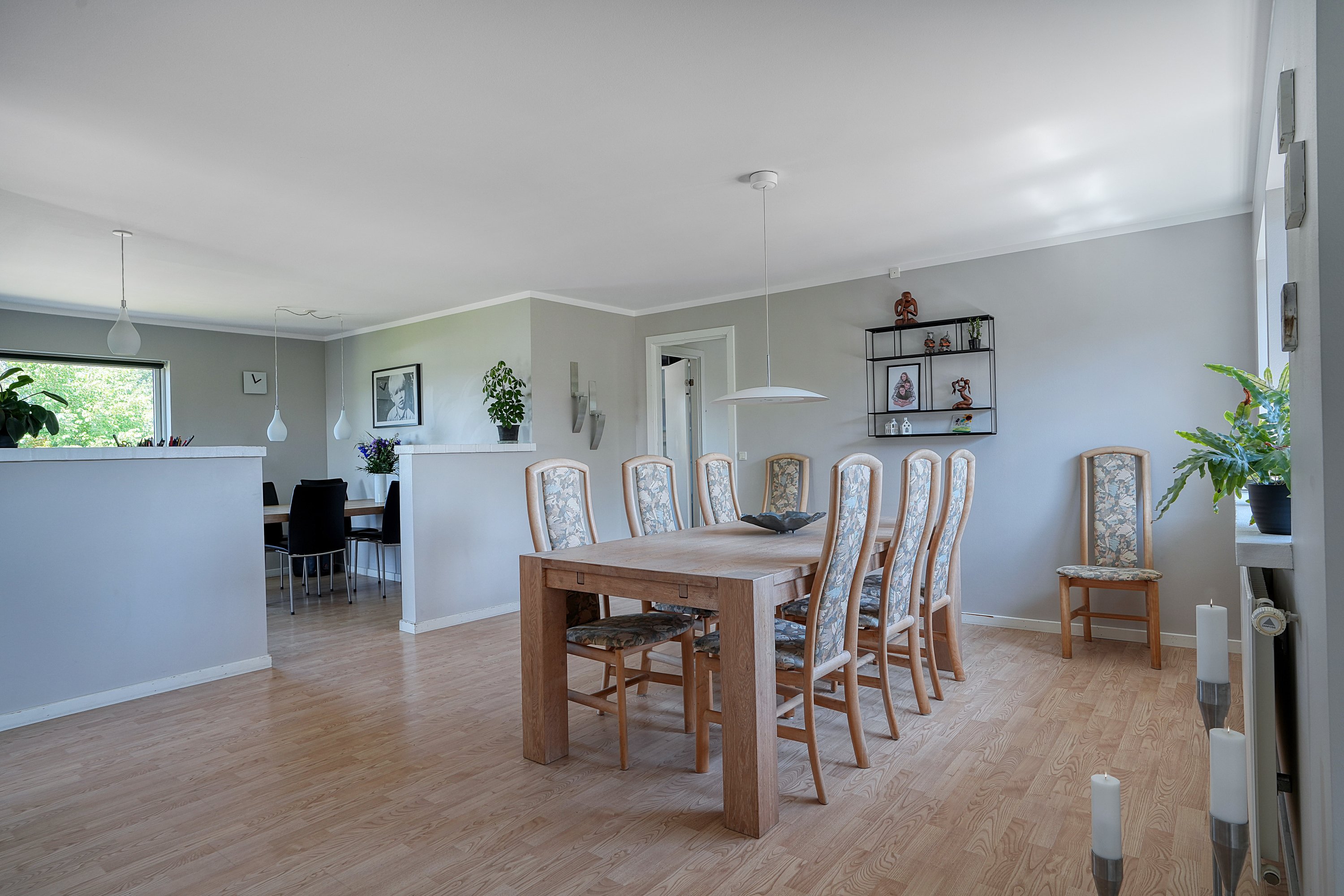 Fremhævet spisestue billede i fuldskærmstilstand. Billede af Peder Billesvej 96, 4300 Holbæk