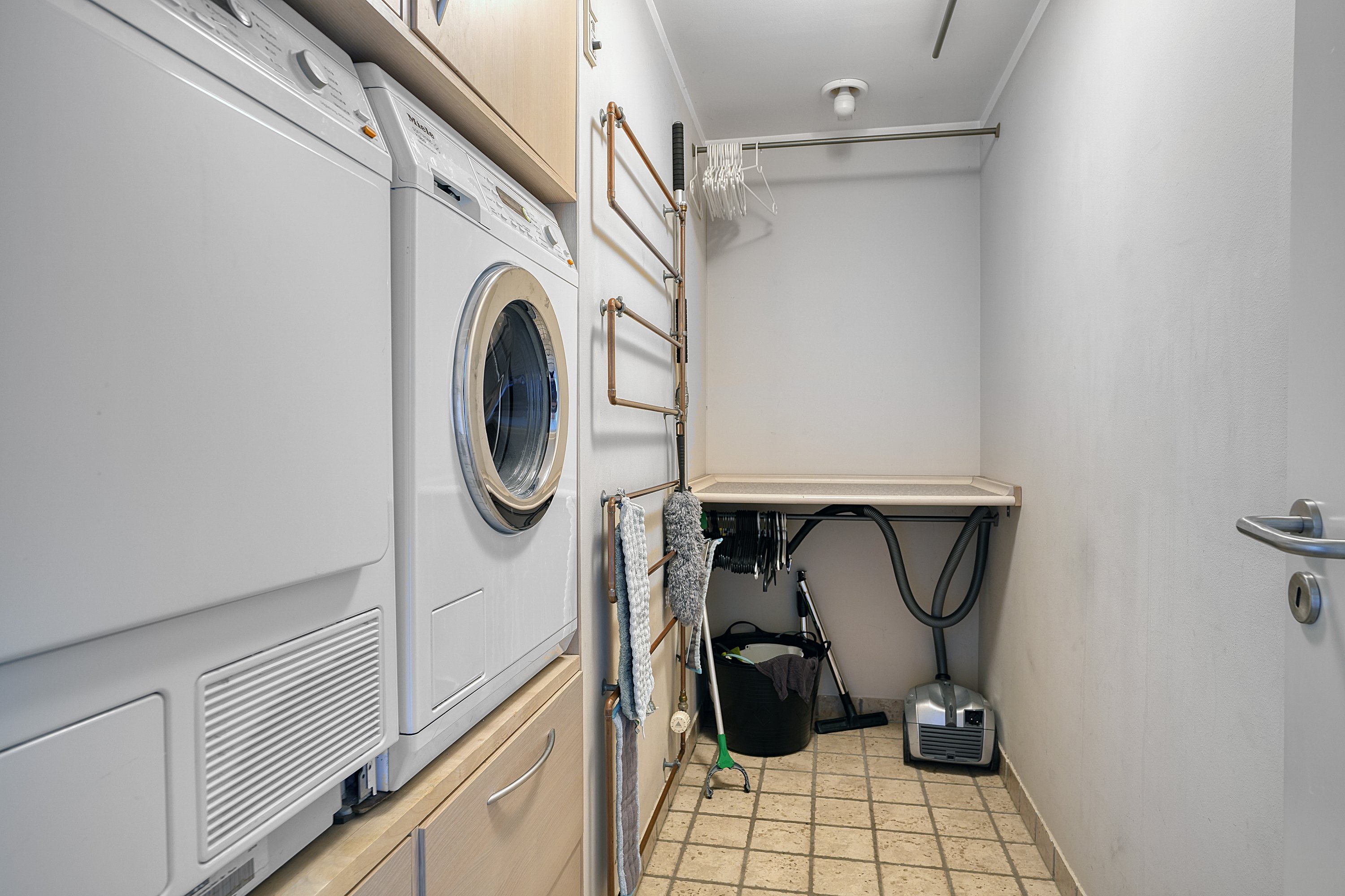 Fremhævet bryggers nederste etage billede i fuldskærmstilstand. Billede af Peder Billesvej 96, 4300 Holbæk