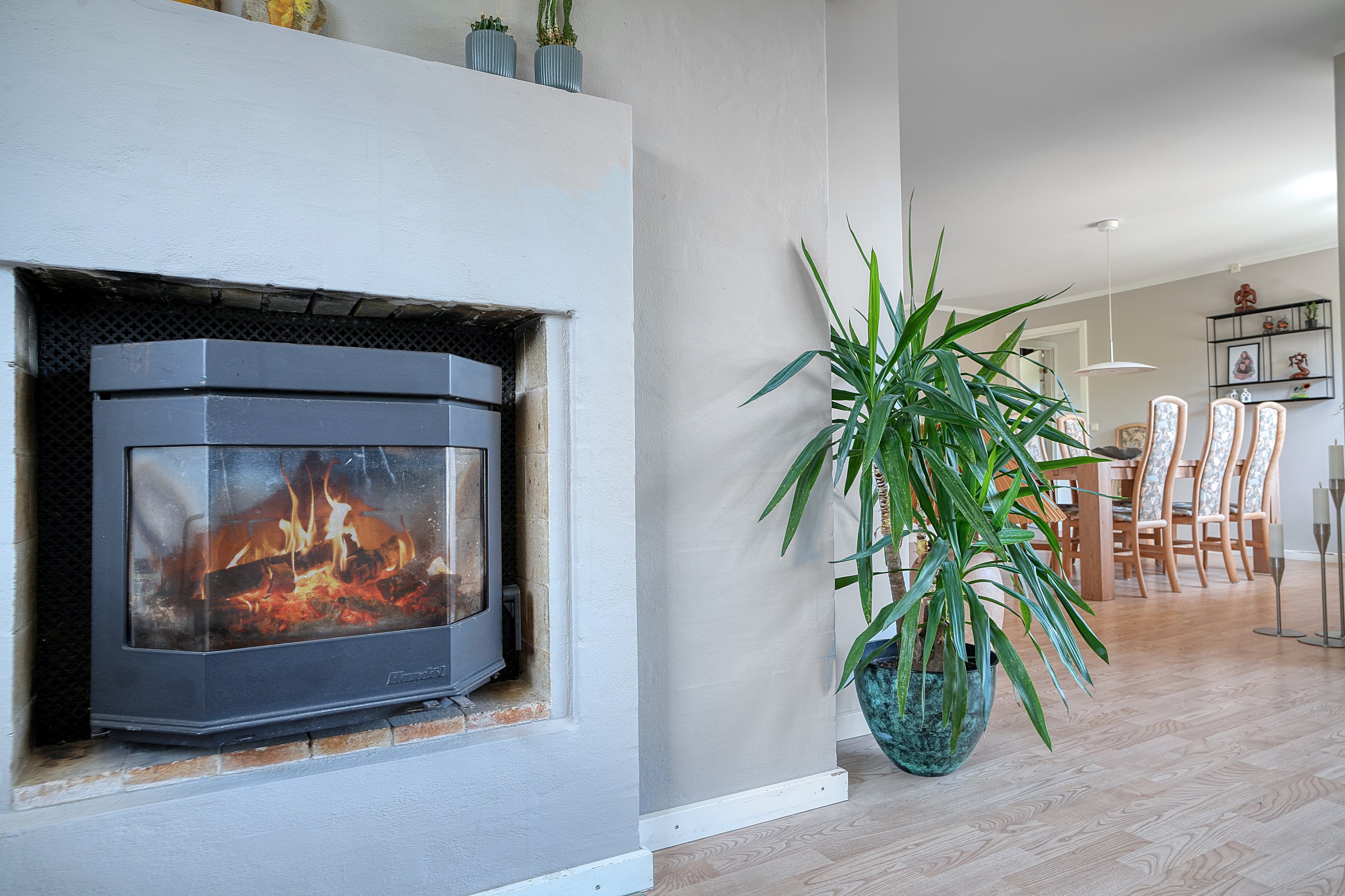 Fremhævet stue billede i fuldskærmstilstand. Billede af Peder Billesvej 96, 4300 Holbæk