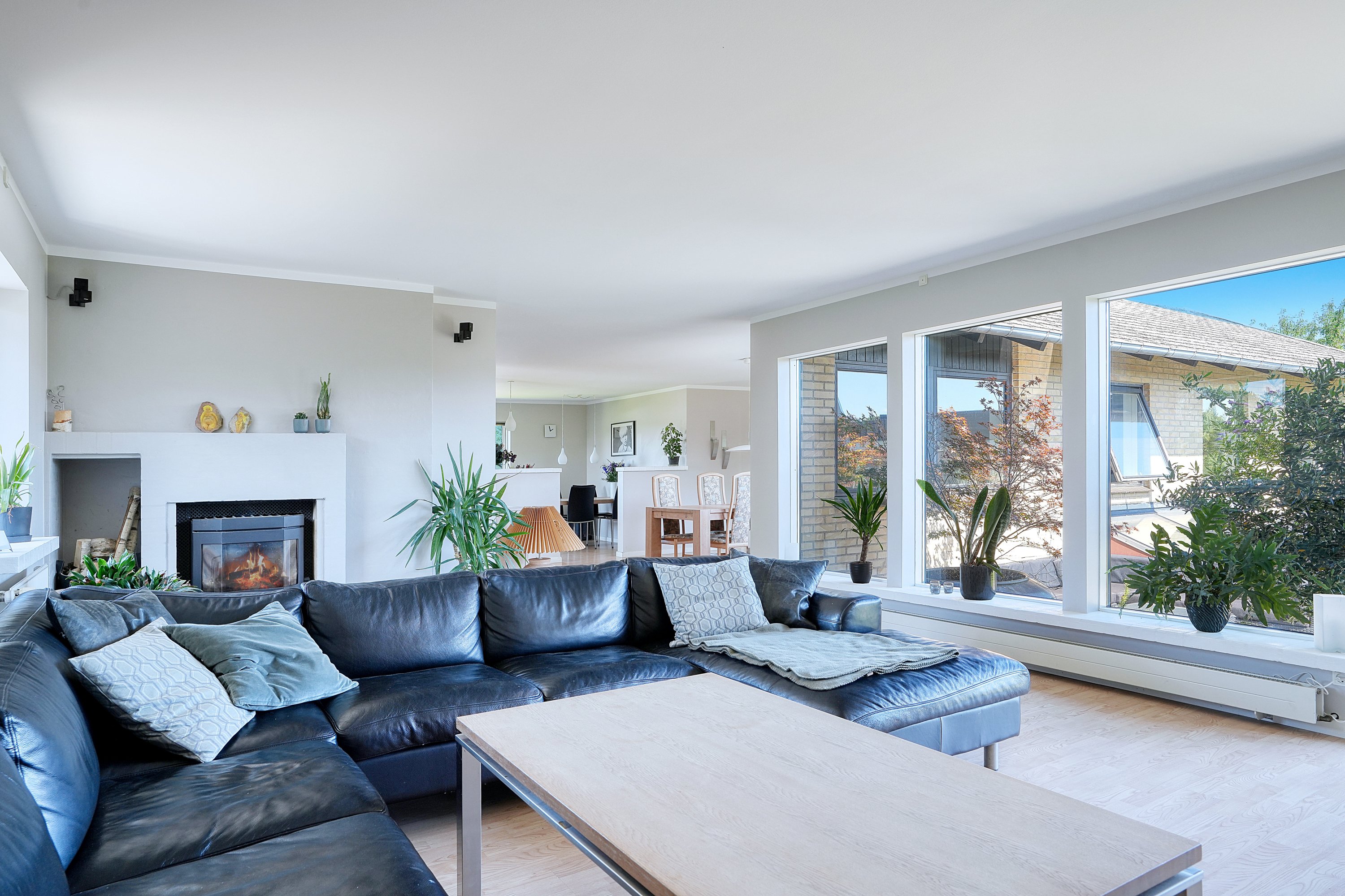 Fremhævet stue billede i fuldskærmstilstand. Billede af Peder Billesvej 96, 4300 Holbæk