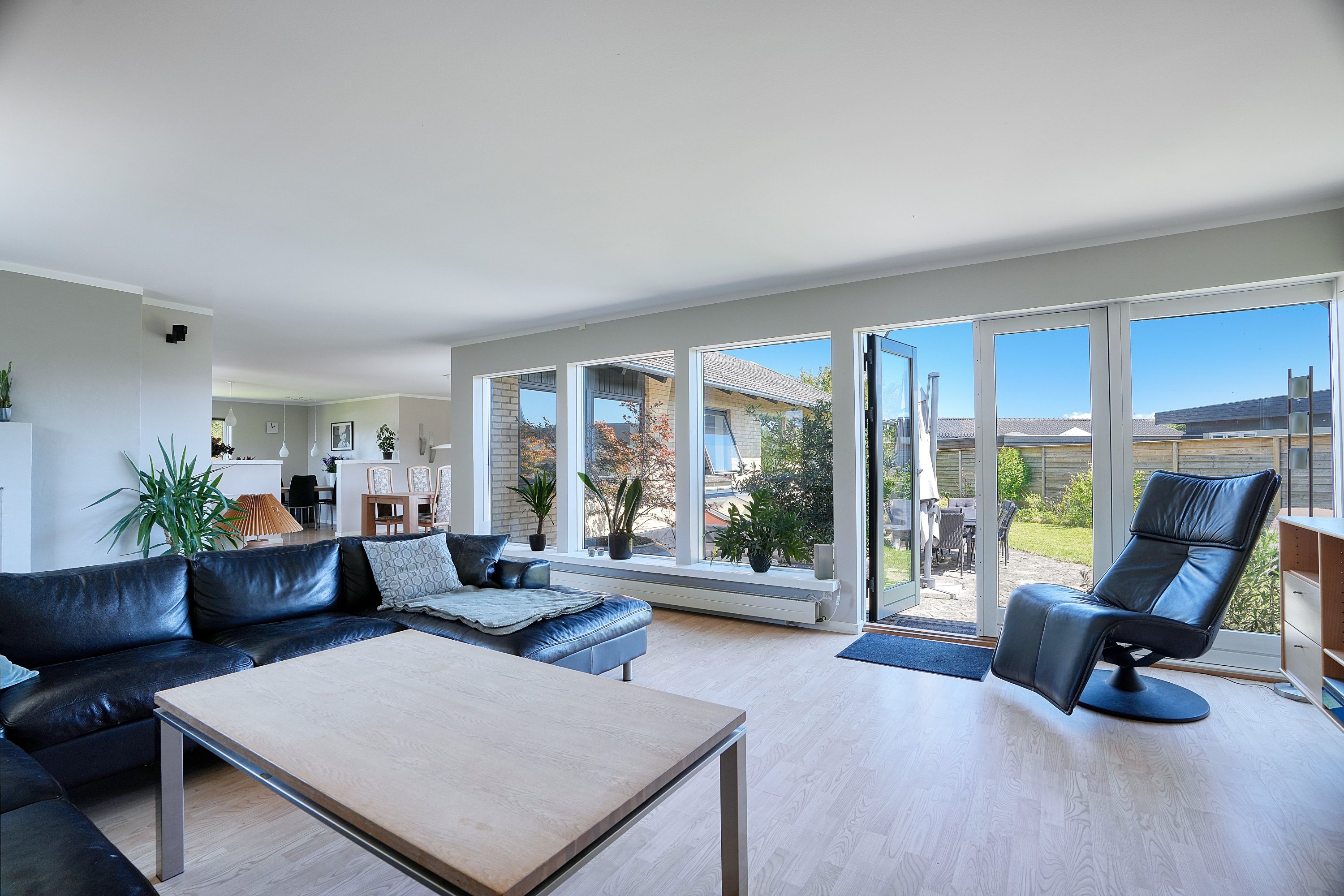 Fremhævet stue billede i fuldskærmstilstand. Billede af Peder Billesvej 96, 4300 Holbæk