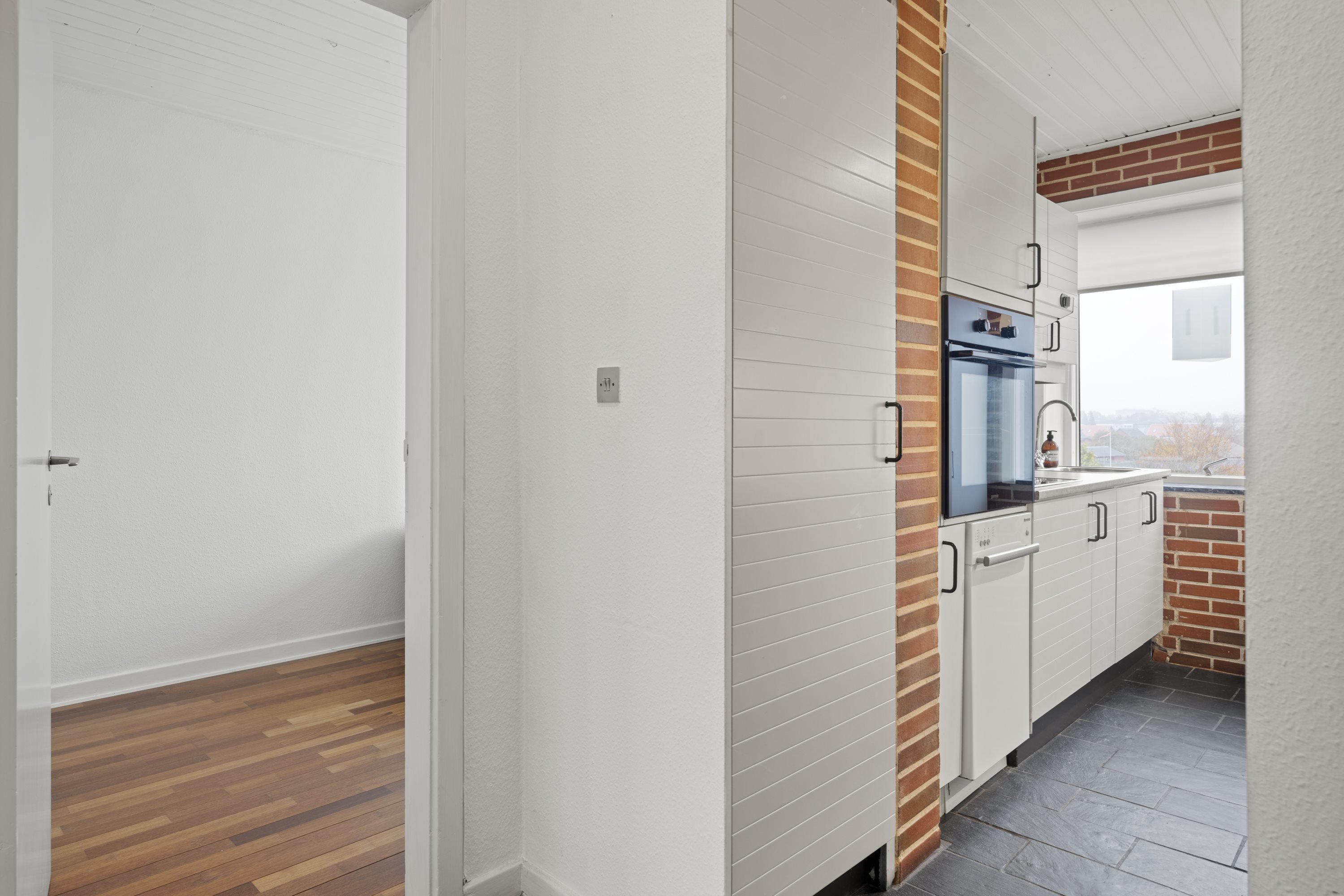 Fremhævet  billede i fuldskærmstilstand. Billede af Snerlevej 23, 2. th., 8930 Randers NØ