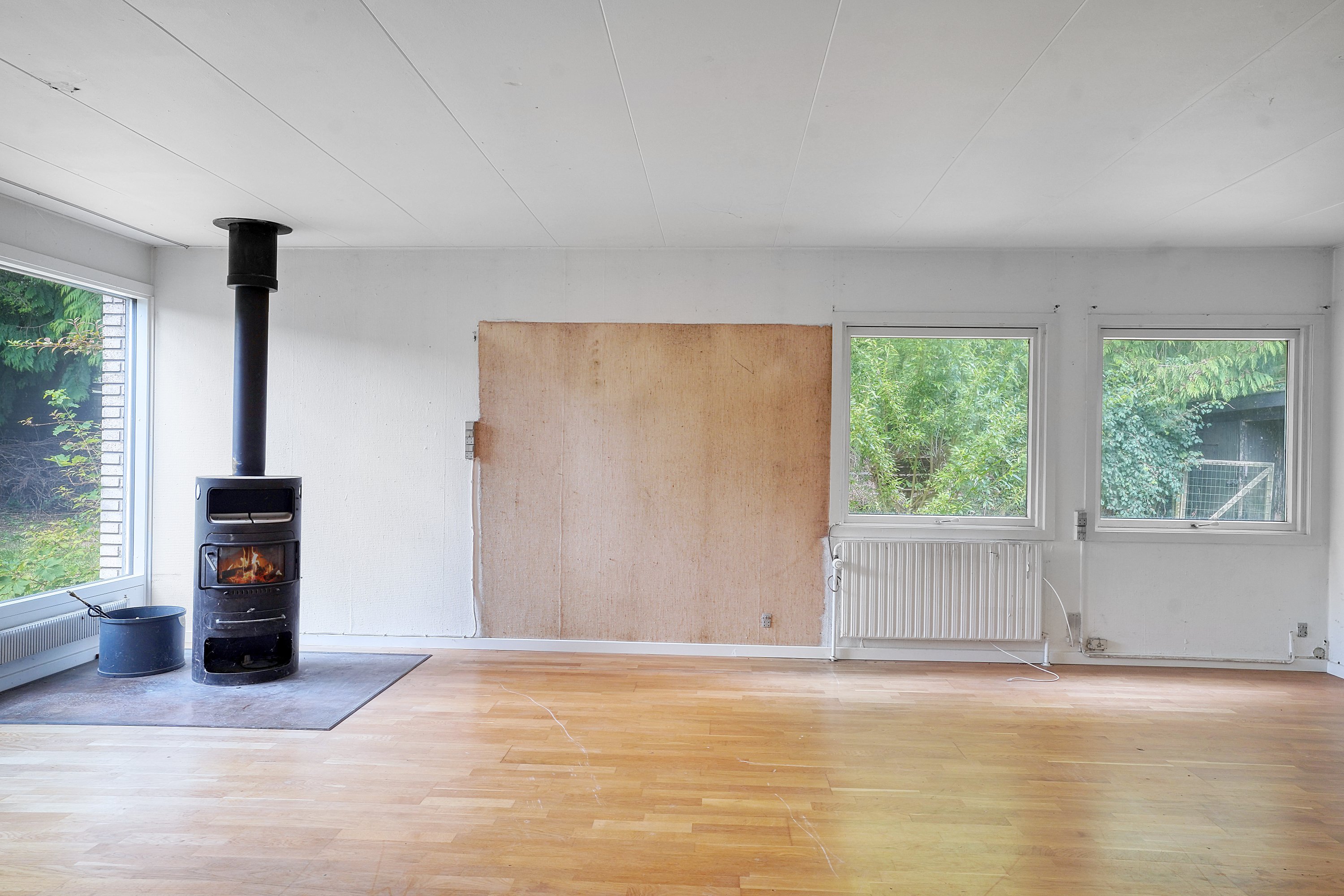 Fremhævet stue billede i fuldskærmstilstand. Billede af Kastanievej 13, 3480 Fredensborg